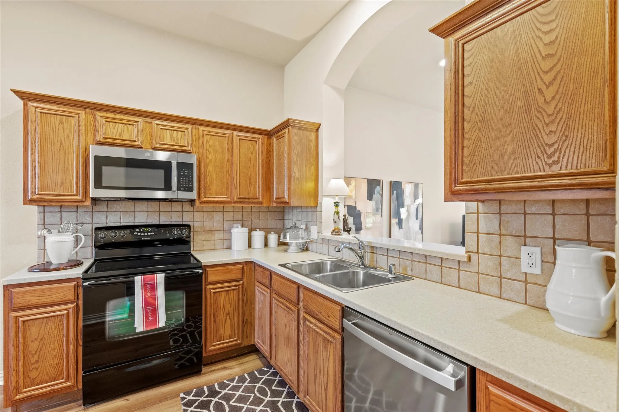 Room for cooking, creating and baking.