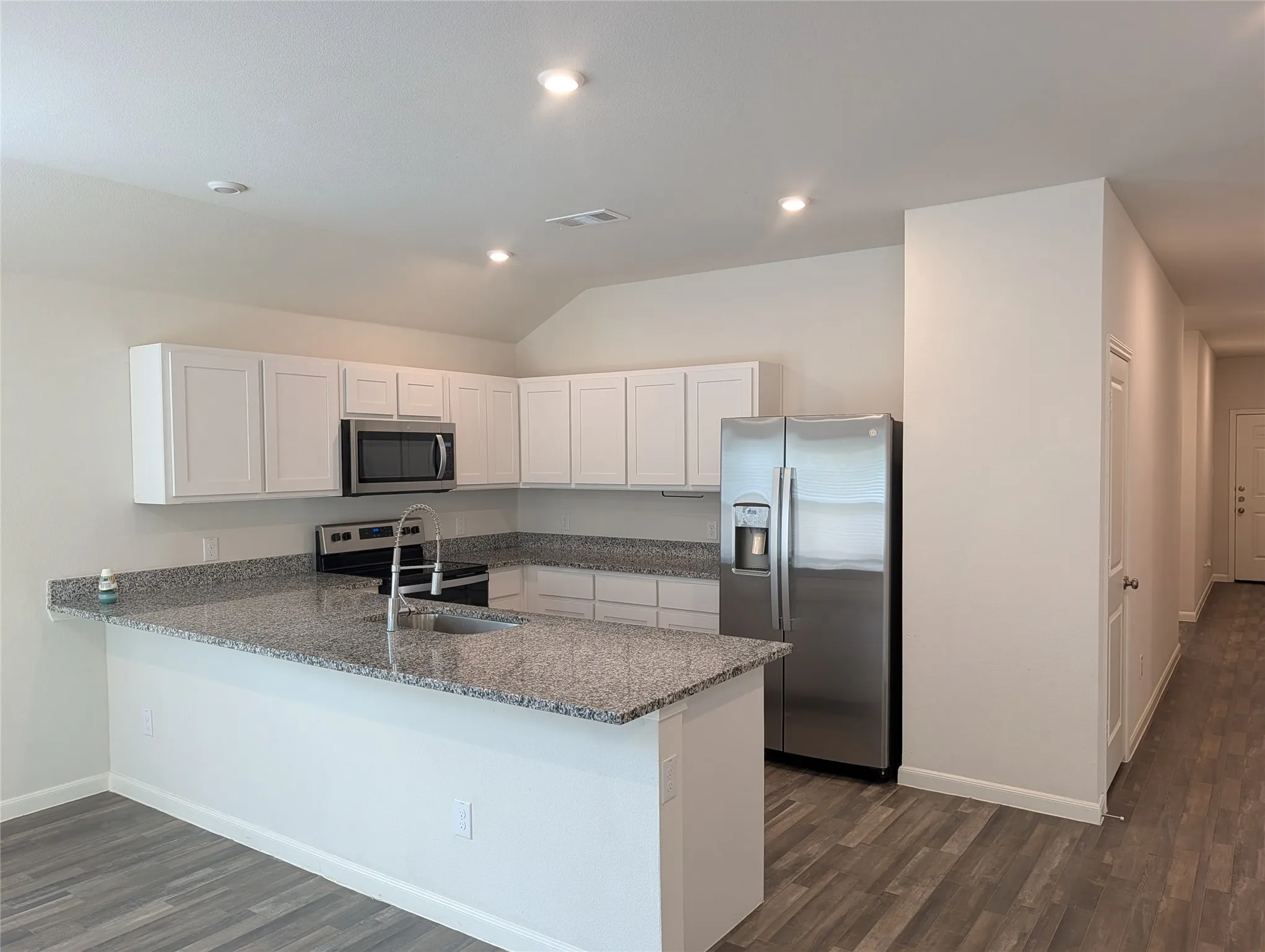 Single Family Residence For Rent in Parker County , 504 Jameson Street, Springtown, Texas 76082, 4 Bedroom, 2 Bathroom, 2 Garage spaces, 1,684 Sqft, built in 2024, mls#21382191, Real Estate Agent in Springtown, Homes For Rent in Parker county, Homes For Rent in Springtown, Realtor in Springtown Texas, Real Estate Brokerage Independent Realty Texas, Luminita Cordes Realtor