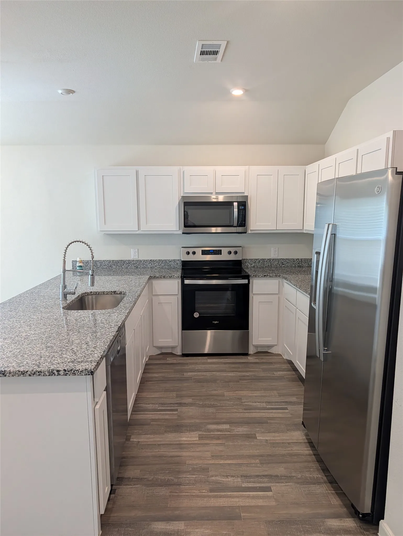 Single Family Residence For Rent in Parker County , 504 Jameson Street, Springtown, Texas 76082, 4 Bedroom, 2 Bathroom, 2 Garage spaces, 1,684 Sqft, built in 2024, mls#21382191, Real Estate Agent in Springtown, Homes For Rent in Parker county, Homes For Rent in Springtown, Realtor in Springtown Texas, Real Estate Brokerage Independent Realty Texas, Luminita Cordes Realtor