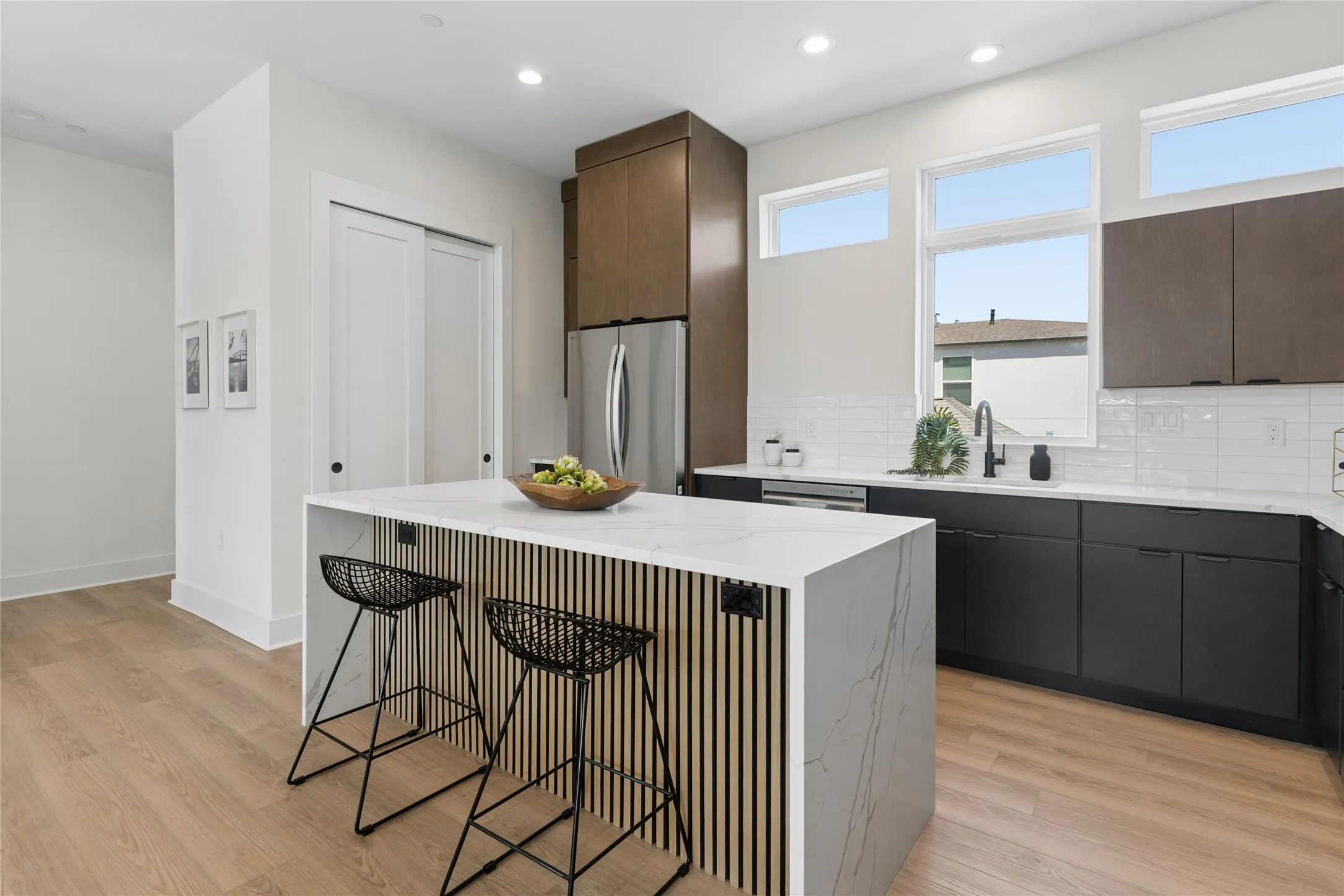 Single Family Residence For Rent in Dallas County , 2202 N Carroll Avenue 103, Dallas, Texas 75204, 2 Bedroom, 3 Bathroom, 2 Garage spaces, 1,840 Sqft, built in 2026, mls#21382044, Real Estate Agent in Dallas, Homes For Rent in Dallas county, Homes For Rent in Dallas, Realtor in Dallas Texas, Real Estate Brokerage Independent Realty Texas, Luminita Cordes Realtor