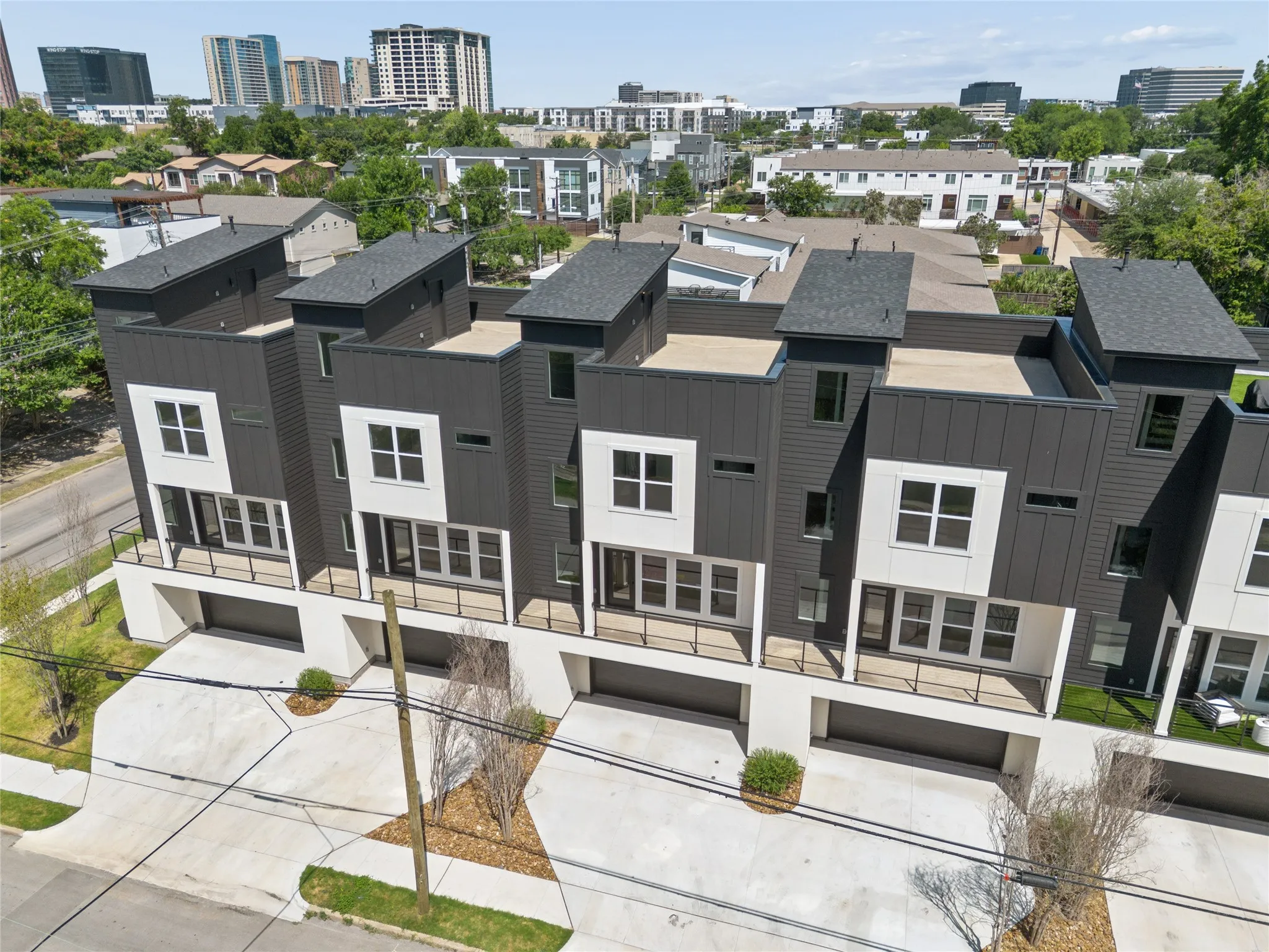 Single Family Residence For Rent in Dallas County , 2202 N Carroll Avenue 103, Dallas, Texas 75204, 2 Bedroom, 3 Bathroom, 2 Garage spaces, 1,840 Sqft, built in 2026, mls#21382044, Real Estate Agent in Dallas, Homes For Rent in Dallas county, Homes For Rent in Dallas, Realtor in Dallas Texas, Real Estate Brokerage Independent Realty Texas, Luminita Cordes Realtor
