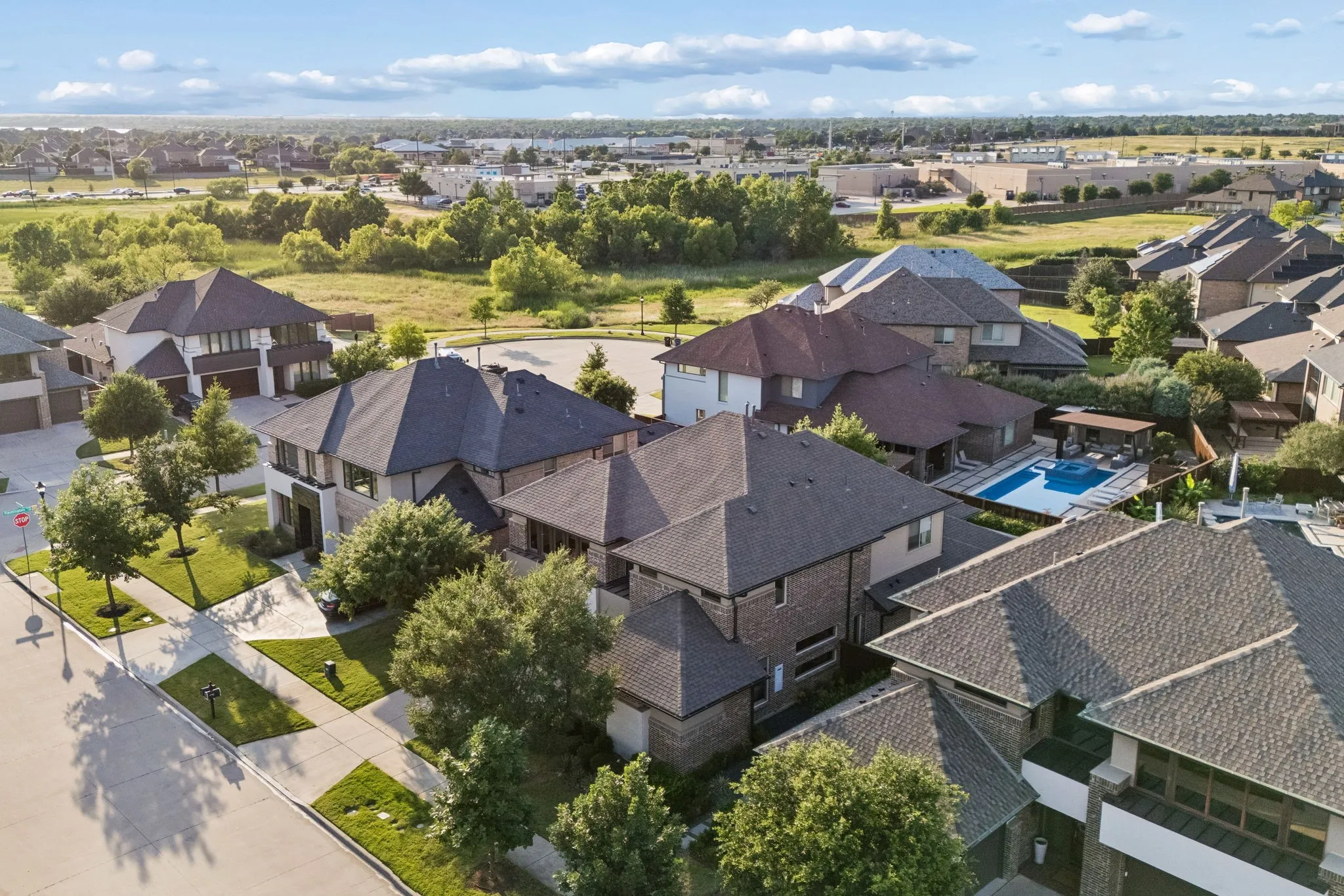 Single Family Residence For Sale in Denton County , 636 Benalla Drive, Frisco, Texas 75036, 5 Bedroom, 7 Bathroom, 3 Garage spaces, 4,287 Sqft, built in 2015, mls#21382039, Real Estate Agent in Frisco, Homes For Sale in Denton county, Homes For Sale in Frisco, Realtor in Frisco Texas, Real Estate Brokerage Independent Realty Texas, Luminita Cordes Realtor