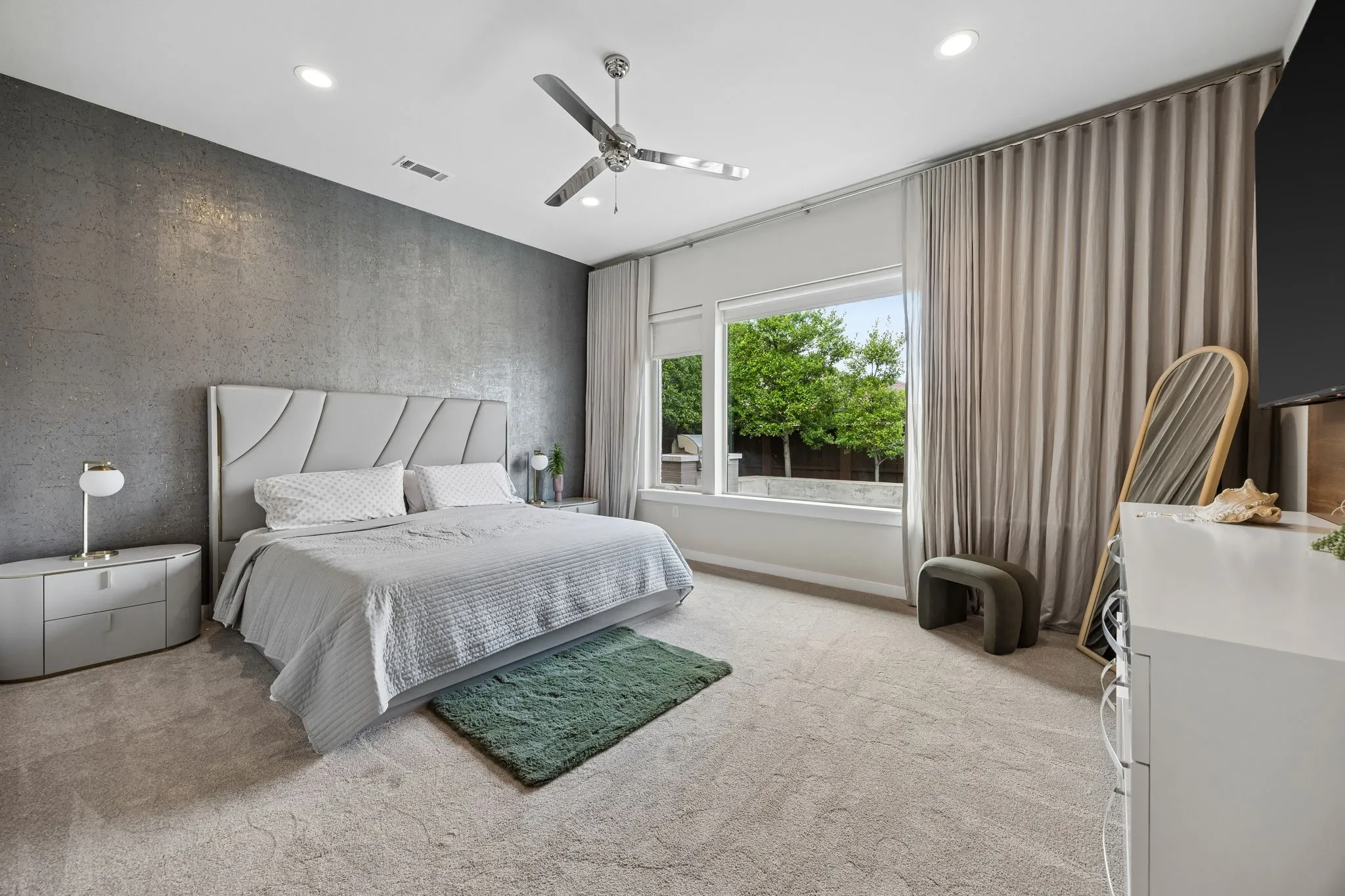 Single Family Residence For Sale in Denton County , 636 Benalla Drive, Frisco, Texas 75036, 5 Bedroom, 7 Bathroom, 3 Garage spaces, 4,287 Sqft, built in 2015, mls#21382039, Real Estate Agent in Frisco, Homes For Sale in Denton county, Homes For Sale in Frisco, Realtor in Frisco Texas, Real Estate Brokerage Independent Realty Texas, Luminita Cordes Realtor