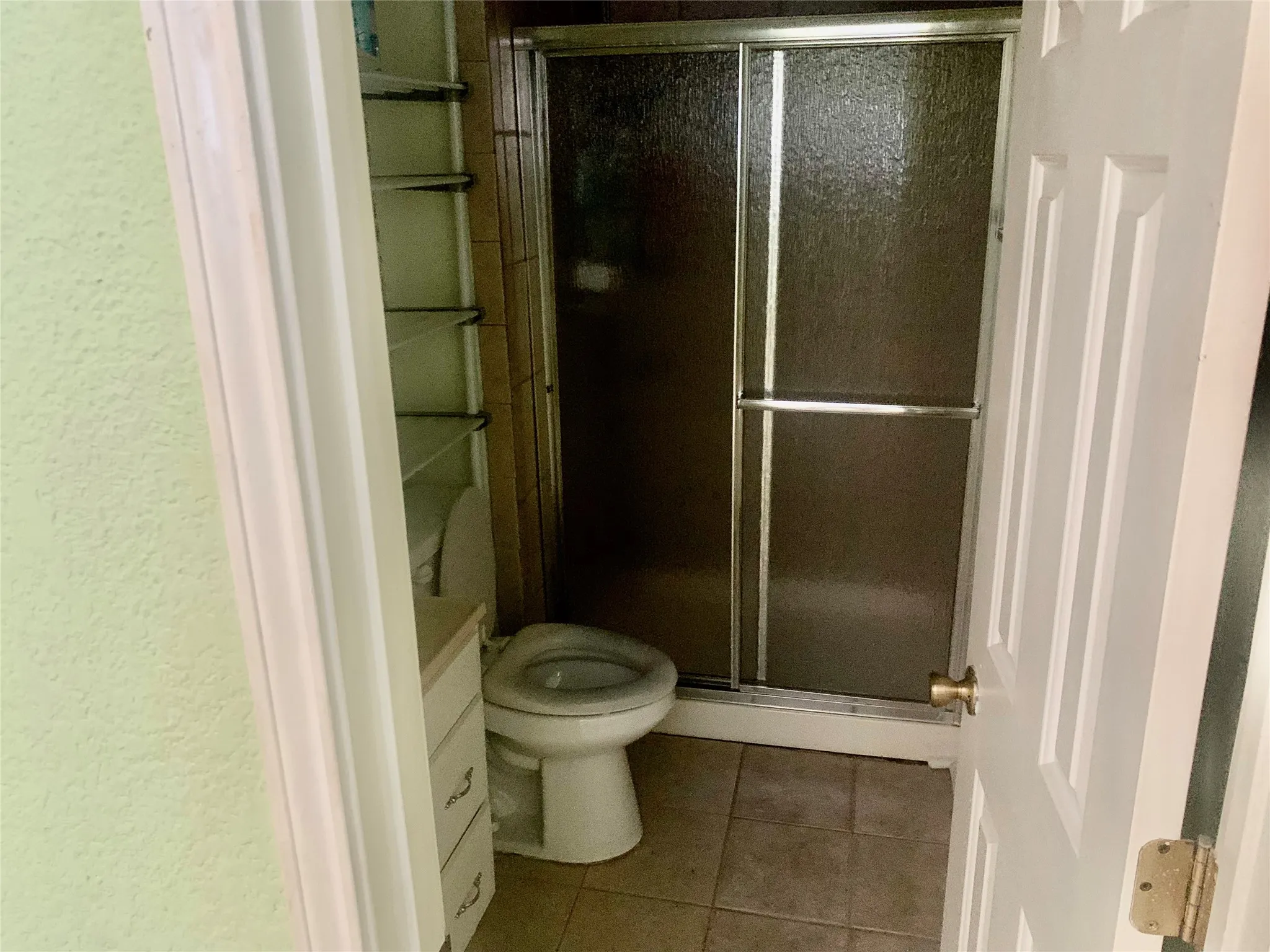 Single Family Residence For Sale in Dallas County , 2917 Clover Valley Drive, Garland, Texas 75043, 3 Bedroom, 2 Bathroom, 2 Garage spaces, 1,540 Sqft, built in 1974, mls#21381993, Real Estate Agent in Garland, Homes For Sale in Dallas county, Homes For Sale in Garland, Realtor in Garland Texas, Real Estate Brokerage Independent Realty Texas, Luminita Cordes Realtor