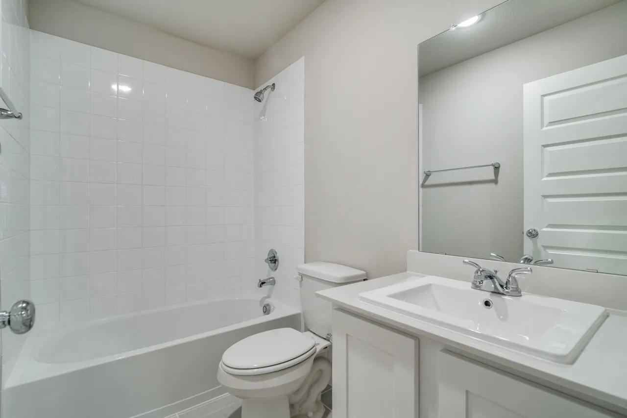 Single Family Residence For Rent in Collin County , 2717 Green River Road, Royse City, Texas 75189, 3 Bedroom, 3 Bathroom, 2 Garage spaces, 1,990 Sqft, built in 2024, mls#21382016, Real Estate Agent in Royse City, Homes For Rent in Collin county, Homes For Rent in Royse City, Realtor in Royse City Texas, Real Estate Brokerage Independent Realty Texas, Luminita Cordes Realtor