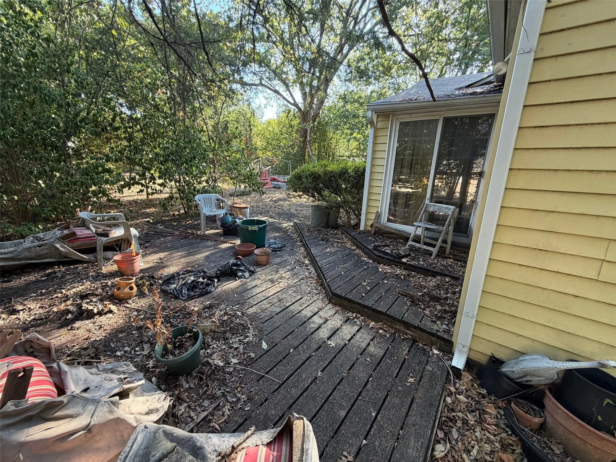 Single Family Residence For Sale in Ellis County , 210 Almond Street, Waxahachie, Texas 75165, 2 Bedroom, 1 Bathroom, 1 Garage spaces, 739 Sqft, built in 1955, mls#21381884, Real Estate Agent in Waxahachie, Homes For Sale in Ellis county, Homes For Sale in Waxahachie, Realtor in Waxahachie Texas, Real Estate Brokerage Independent Realty Texas, Luminita Cordes Realtor