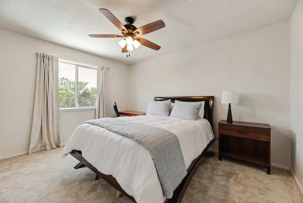 Single Family Residence For Rent in Denton County , 1421 Laurel Hall Lane, Little Elm, Texas 75068, 4 Bedroom, 3 Bathroom, 2 Garage spaces, 2,359 Sqft, built in 2001, mls#21378861, Real Estate Agent in Little Elm, Homes For Rent in Denton county, Homes For Rent in Little Elm, Realtor in Little Elm Texas, Real Estate Brokerage Independent Realty Texas, Luminita Cordes Realtor