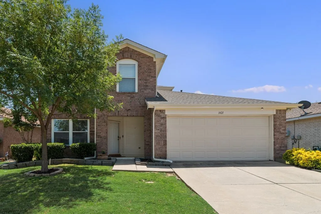 Single Family Residence For Rent in Denton County , 1421 Laurel Hall Lane, Little Elm, Texas 75068, 4 Bedroom, 3 Bathroom, 2 Garage spaces, 2,359 Sqft, built in 2001, mls#21378861, Real Estate Agent in Little Elm, Homes For Rent in Denton county, Homes For Rent in Little Elm, Realtor in Little Elm Texas, Real Estate Brokerage Independent Realty Texas, Luminita Cordes Realtor