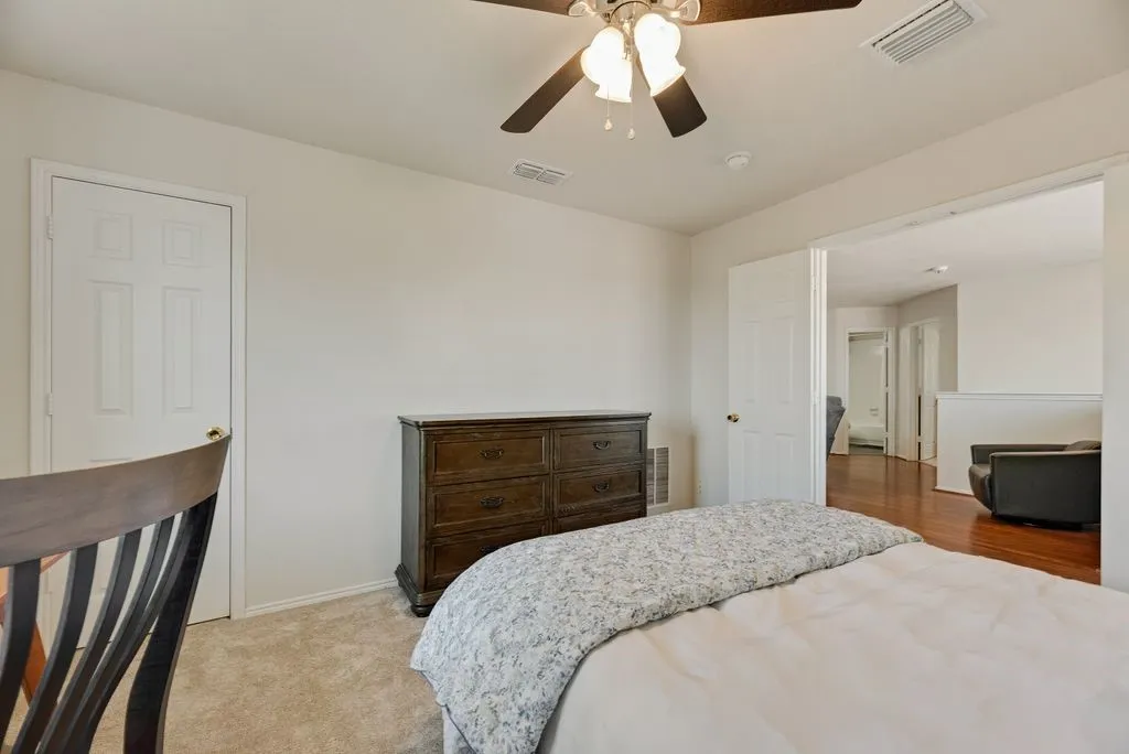 Single Family Residence For Rent in Denton County , 1421 Laurel Hall Lane, Little Elm, Texas 75068, 4 Bedroom, 3 Bathroom, 2 Garage spaces, 2,359 Sqft, built in 2001, mls#21378861, Real Estate Agent in Little Elm, Homes For Rent in Denton county, Homes For Rent in Little Elm, Realtor in Little Elm Texas, Real Estate Brokerage Independent Realty Texas, Luminita Cordes Realtor