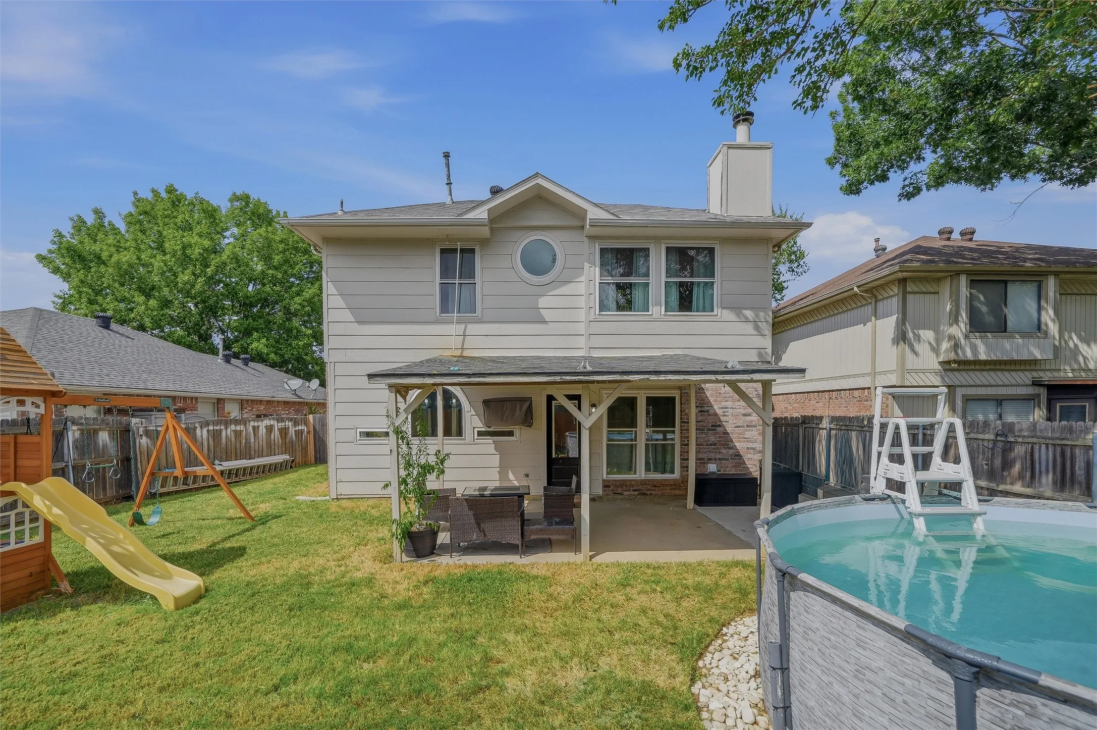 Single Family Residence For Sale in Tarrant County , 9072 Elbe Trail, Fort Worth, Texas 76118, 3 Bedroom, 3 Bathroom, 2 Garage spaces, 1,731 Sqft, built in 1995, mls#21375278, Real Estate Agent in Fort Worth, Homes For Sale in Tarrant county, Homes For Sale in Fort Worth, Realtor in Fort Worth Texas, Real Estate Brokerage Independent Realty Texas, Luminita Cordes Realtor