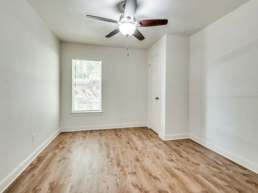 Single Family Residence For Rent in Dallas County , 3902 Kenilworth Street, Dallas, Texas 75210, 3 Bedroom, 1 Bathroom, Garage spaces, 1,092 Sqft, built in 1939, mls#21382197, Real Estate Agent in Dallas, Homes For Rent in Dallas county, Homes For Rent in Dallas, Realtor in Dallas Texas, Real Estate Brokerage Independent Realty Texas, Luminita Cordes Realtor