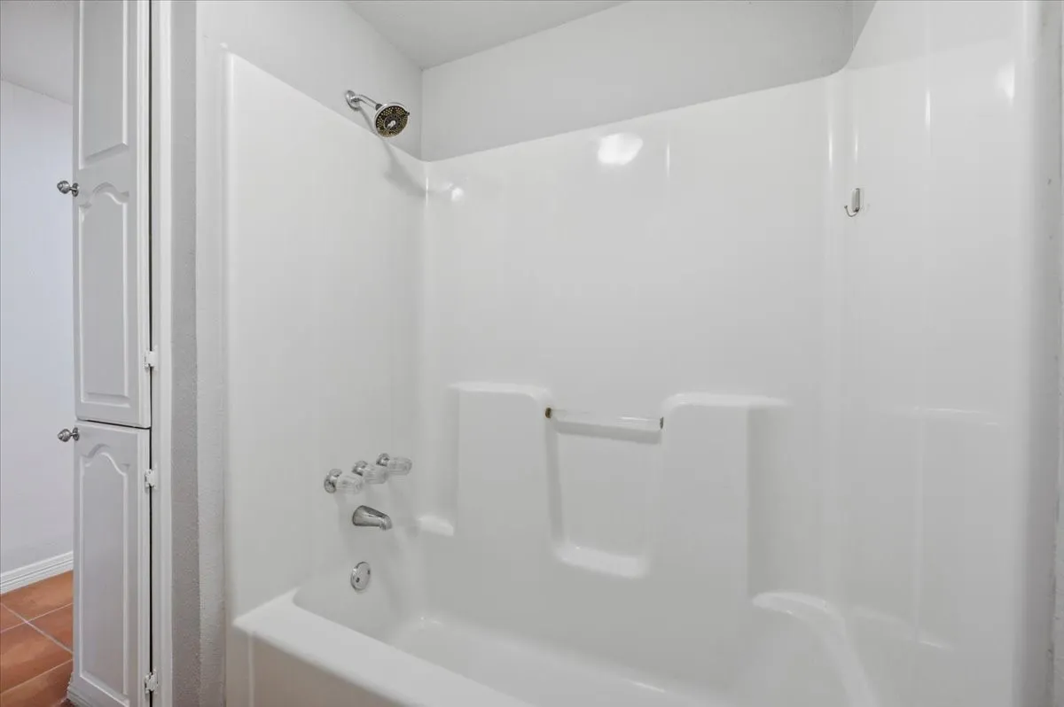 Tub shower combo at 1st floor bathroom