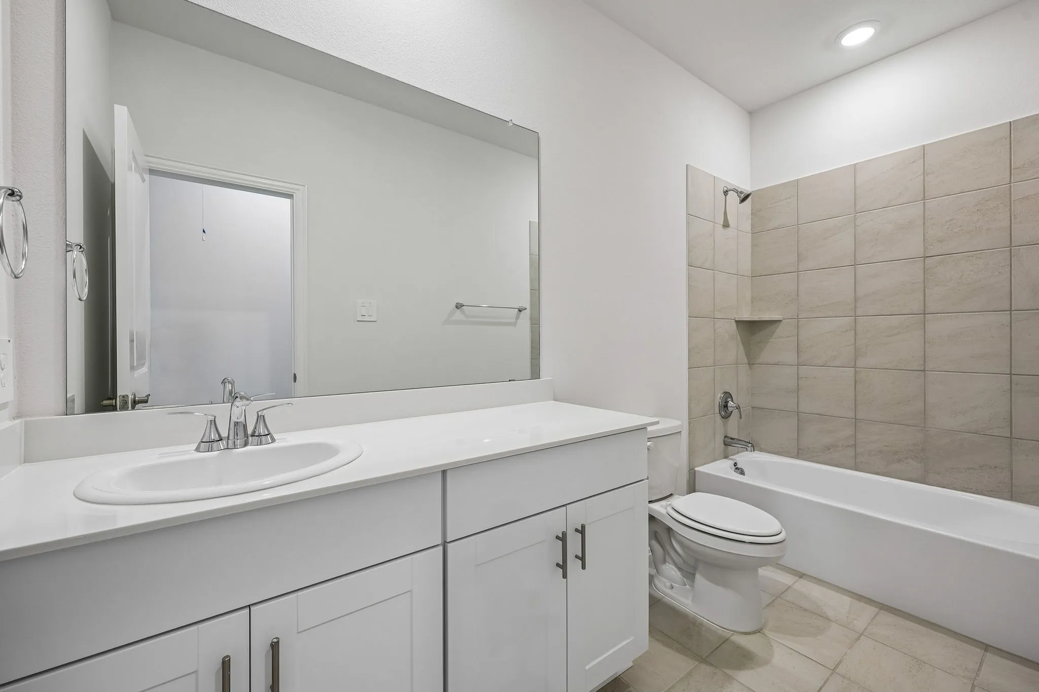 Photo is not of the actual home, but is an inspirational photo of builder’s model home and may depict options, furnishings, and/or decorator features that are not included.