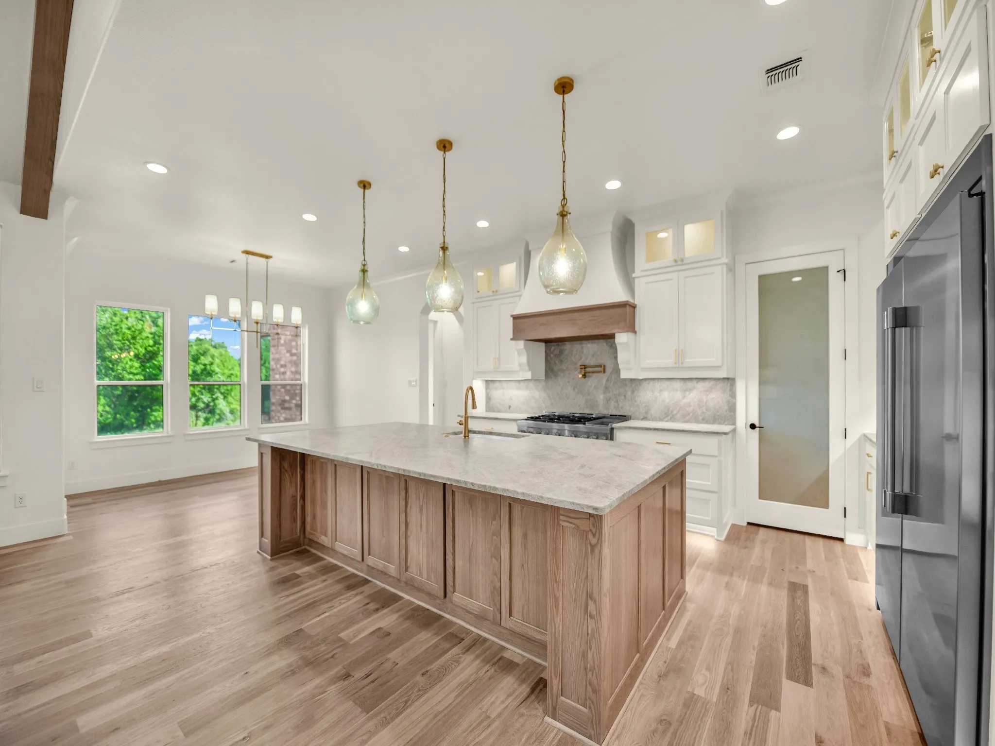 Single Family Residence For Sale in Parker County , 614 Hondo Crossing, Weatherford, Texas 76087, 4 Bedroom, 3 Bathroom, 3 Garage spaces, 3,233 Sqft, built in 2026, mls#21382184, Real Estate Agent in Weatherford, Homes For Sale in Parker county, Homes For Sale in Weatherford, Realtor in Weatherford Texas, Real Estate Brokerage Independent Realty Texas, Luminita Cordes Realtor