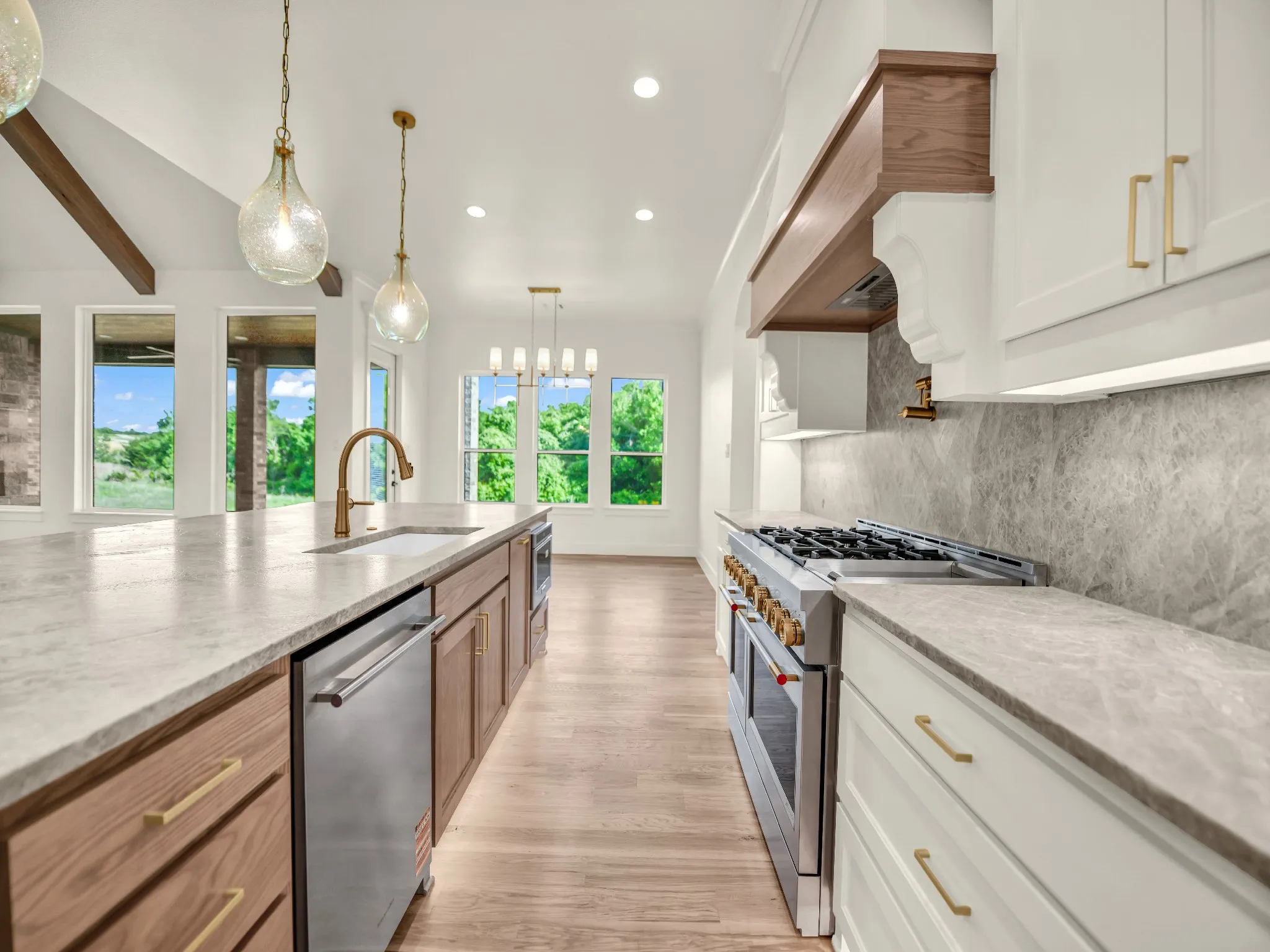 Single Family Residence For Sale in Parker County , 614 Hondo Crossing, Weatherford, Texas 76087, 4 Bedroom, 3 Bathroom, 3 Garage spaces, 3,233 Sqft, built in 2026, mls#21382184, Real Estate Agent in Weatherford, Homes For Sale in Parker county, Homes For Sale in Weatherford, Realtor in Weatherford Texas, Real Estate Brokerage Independent Realty Texas, Luminita Cordes Realtor