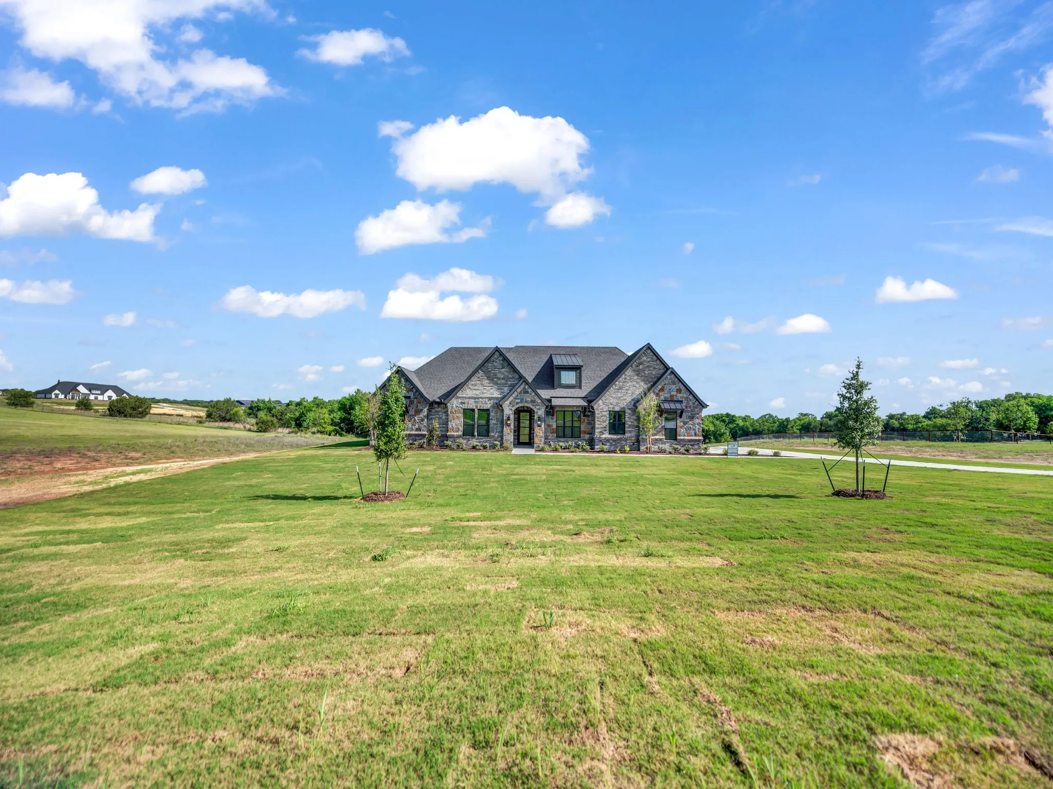 Single Family Residence For Sale in Parker County , 614 Hondo Crossing, Weatherford, Texas 76087, 4 Bedroom, 3 Bathroom, 3 Garage spaces, 3,233 Sqft, built in 2026, mls#21382184, Real Estate Agent in Weatherford, Homes For Sale in Parker county, Homes For Sale in Weatherford, Realtor in Weatherford Texas, Real Estate Brokerage Independent Realty Texas, Luminita Cordes Realtor