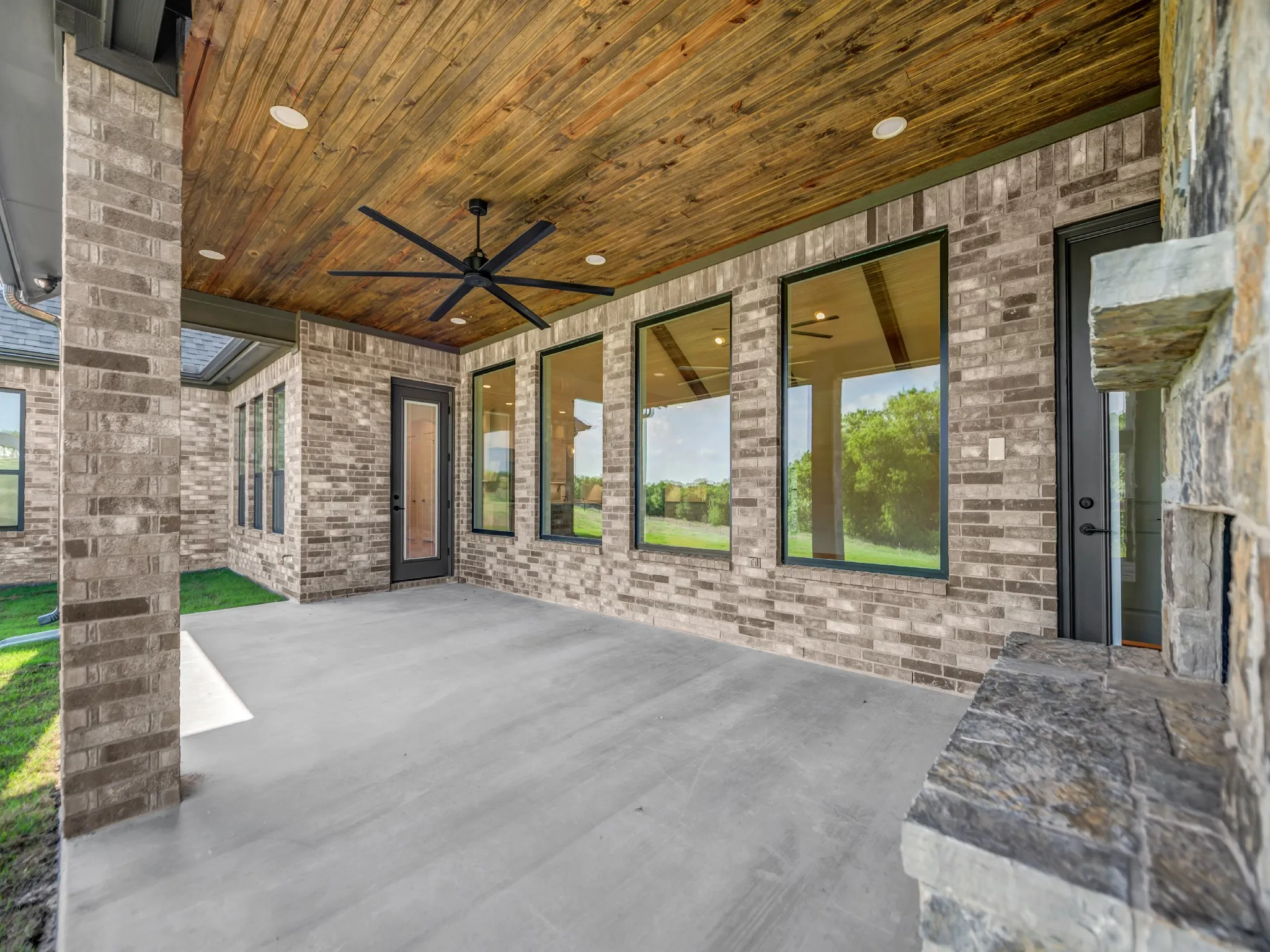 Single Family Residence For Sale in Parker County , 614 Hondo Crossing, Weatherford, Texas 76087, 4 Bedroom, 3 Bathroom, 3 Garage spaces, 3,233 Sqft, built in 2026, mls#21382184, Real Estate Agent in Weatherford, Homes For Sale in Parker county, Homes For Sale in Weatherford, Realtor in Weatherford Texas, Real Estate Brokerage Independent Realty Texas, Luminita Cordes Realtor