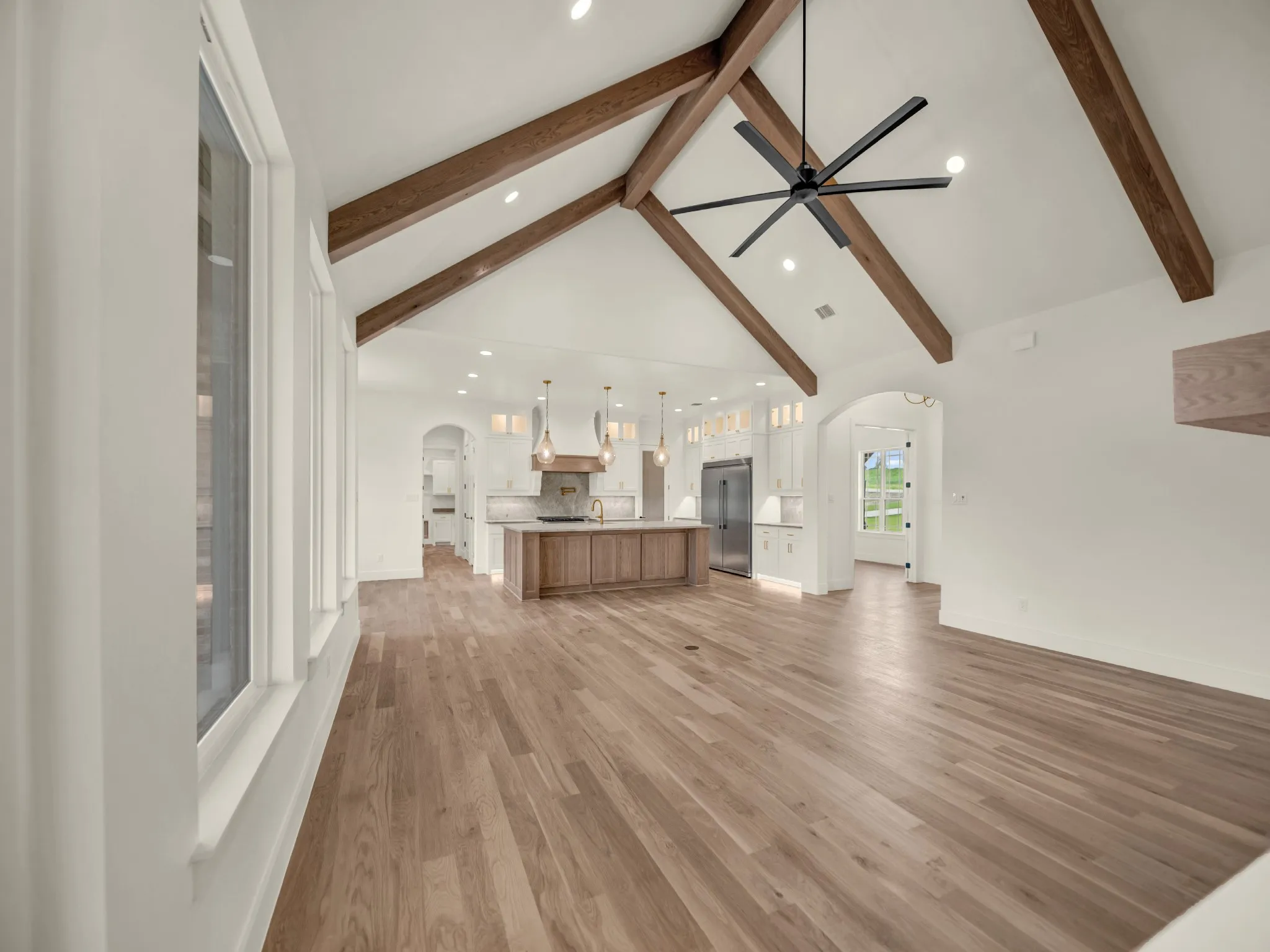 Single Family Residence For Sale in Parker County , 614 Hondo Crossing, Weatherford, Texas 76087, 4 Bedroom, 3 Bathroom, 3 Garage spaces, 3,233 Sqft, built in 2026, mls#21382184, Real Estate Agent in Weatherford, Homes For Sale in Parker county, Homes For Sale in Weatherford, Realtor in Weatherford Texas, Real Estate Brokerage Independent Realty Texas, Luminita Cordes Realtor