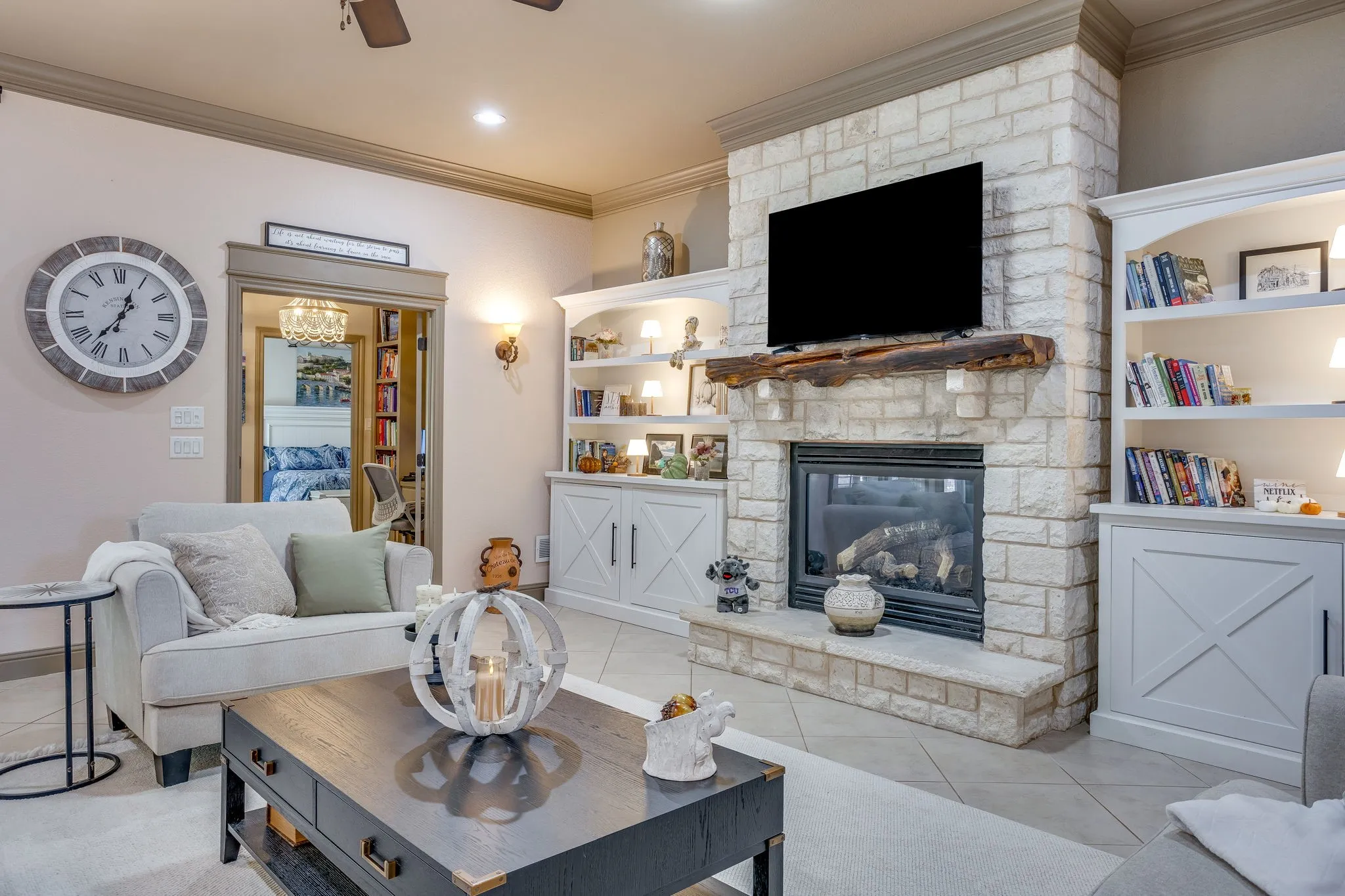 Single Family Residence For Sale in Johnson County , 8528 Summerhill Lane, Cleburne, Texas 76033, 3 Bedroom, 2 Bathroom, 2 Garage spaces, 2,031 Sqft, built in 2009, mls#21382070, Real Estate Agent in Cleburne, Homes For Sale in Johnson county, Homes For Sale in Cleburne, Realtor in Cleburne Texas, Real Estate Brokerage Independent Realty Texas, Luminita Cordes Realtor