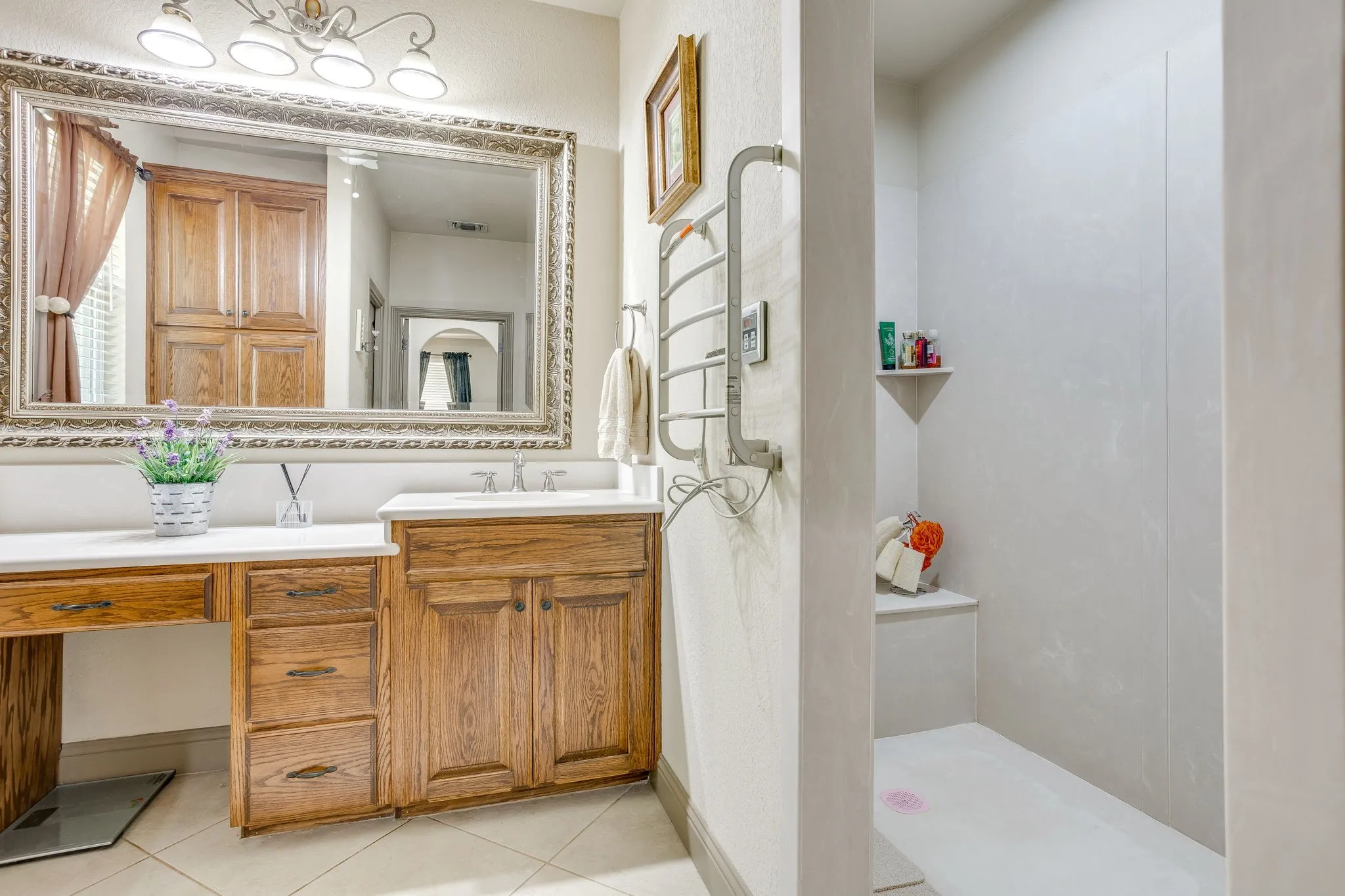 Single Family Residence For Sale in Johnson County , 8528 Summerhill Lane, Cleburne, Texas 76033, 3 Bedroom, 2 Bathroom, 2 Garage spaces, 2,031 Sqft, built in 2009, mls#21382070, Real Estate Agent in Cleburne, Homes For Sale in Johnson county, Homes For Sale in Cleburne, Realtor in Cleburne Texas, Real Estate Brokerage Independent Realty Texas, Luminita Cordes Realtor
