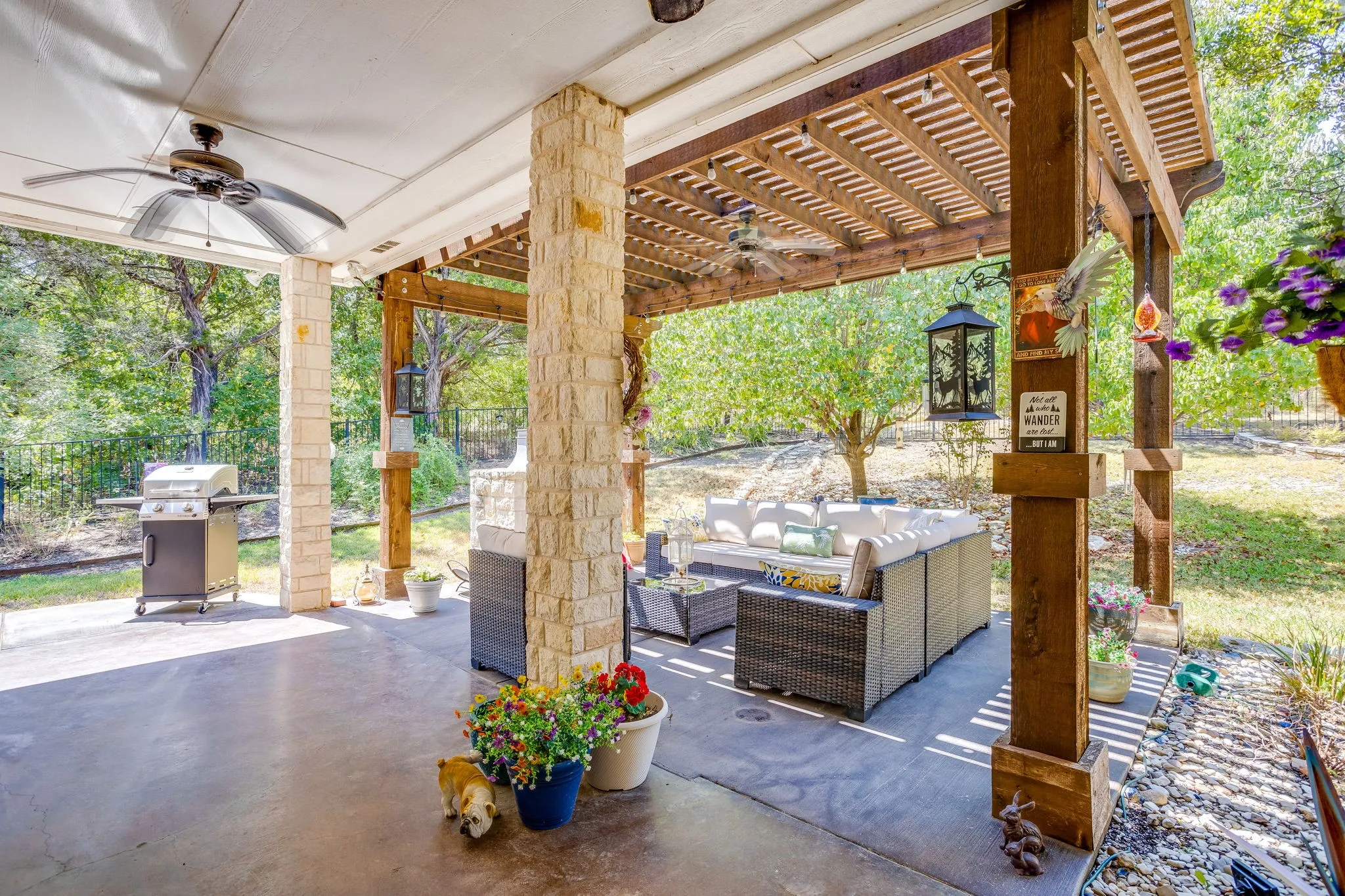 Single Family Residence For Sale in Johnson County , 8528 Summerhill Lane, Cleburne, Texas 76033, 3 Bedroom, 2 Bathroom, 2 Garage spaces, 2,031 Sqft, built in 2009, mls#21382070, Real Estate Agent in Cleburne, Homes For Sale in Johnson county, Homes For Sale in Cleburne, Realtor in Cleburne Texas, Real Estate Brokerage Independent Realty Texas, Luminita Cordes Realtor