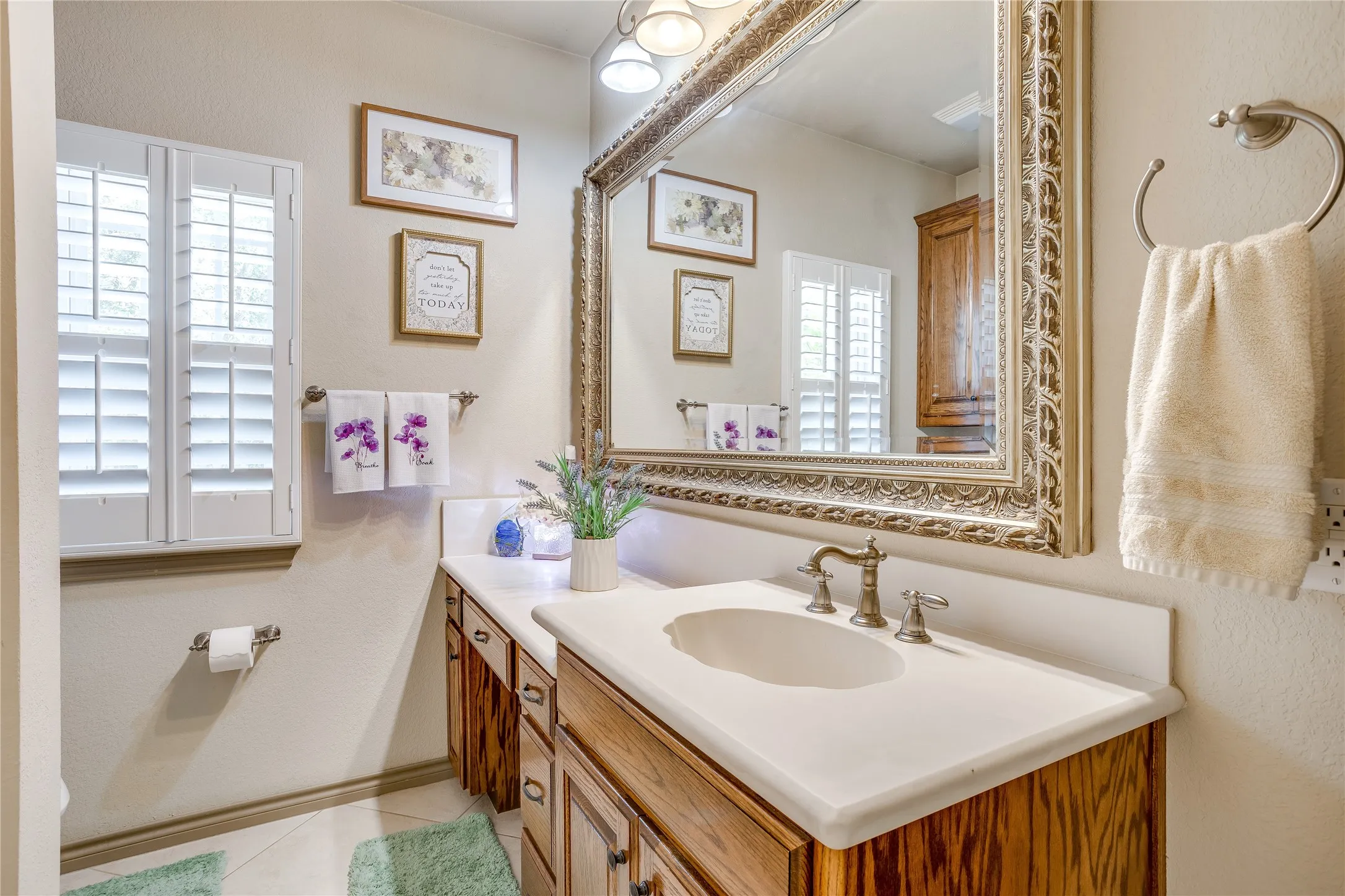 Single Family Residence For Sale in Johnson County , 8528 Summerhill Lane, Cleburne, Texas 76033, 3 Bedroom, 2 Bathroom, 2 Garage spaces, 2,031 Sqft, built in 2009, mls#21382070, Real Estate Agent in Cleburne, Homes For Sale in Johnson county, Homes For Sale in Cleburne, Realtor in Cleburne Texas, Real Estate Brokerage Independent Realty Texas, Luminita Cordes Realtor