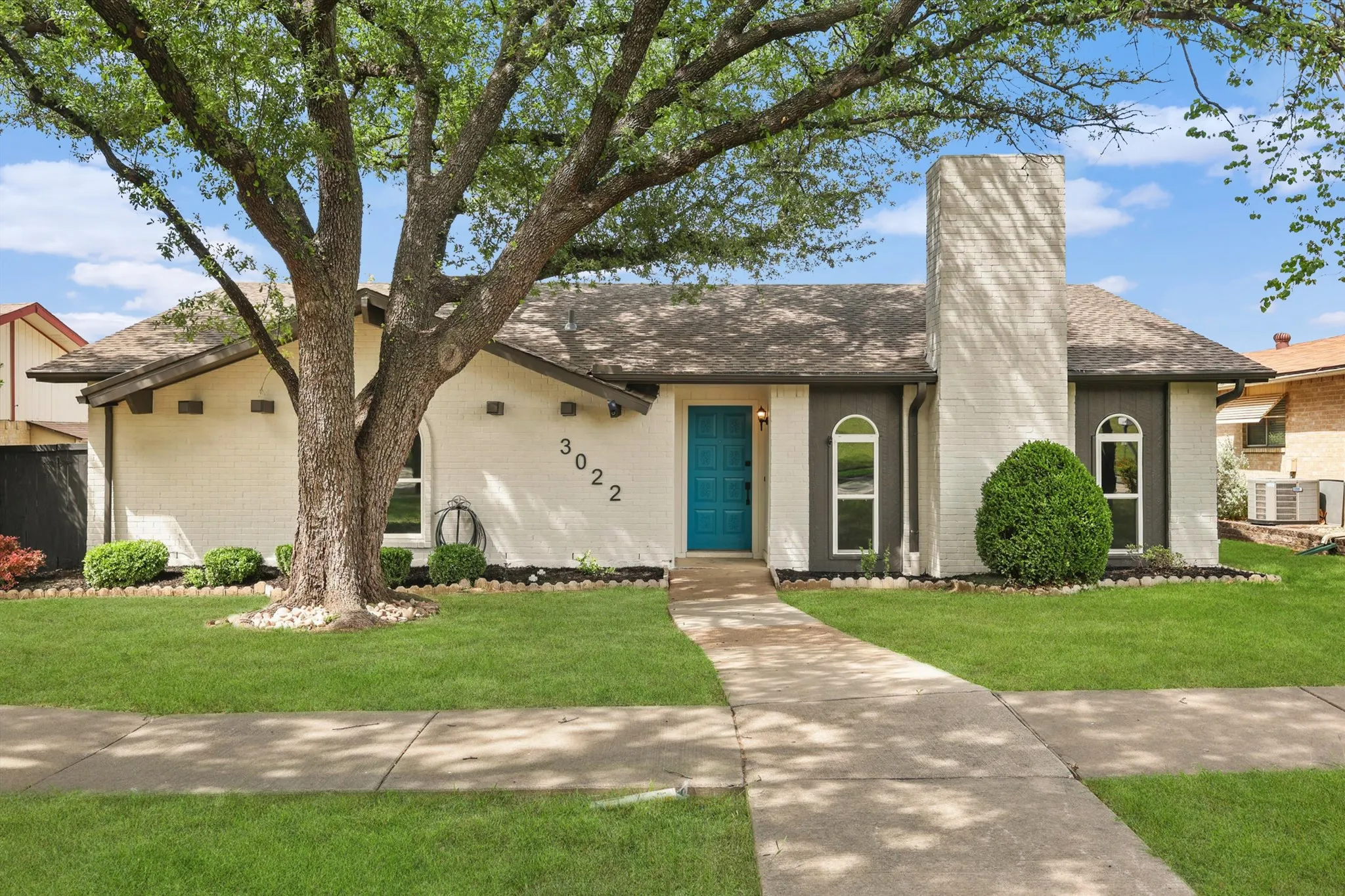 Single Family Residence For Rent in Denton County , 3022 Ravine Trail, Carrollton, Texas 75007, 3 Bedroom, 2 Bathroom, 2 Garage spaces, 1,770 Sqft, built in 1972, mls#21382218, Real Estate Agent in Carrollton, Homes For Rent in Denton county, Homes For Rent in Carrollton, Realtor in Carrollton Texas, Real Estate Brokerage Independent Realty Texas, Luminita Cordes Realtor