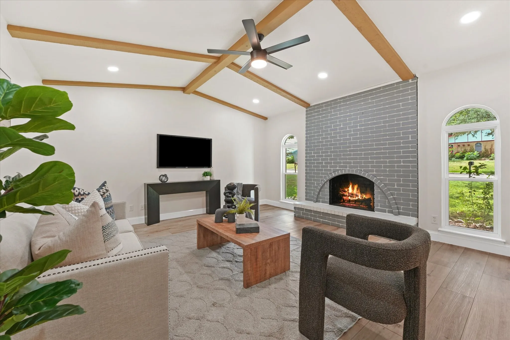 Single Family Residence For Rent in Denton County , 3022 Ravine Trail, Carrollton, Texas 75007, 3 Bedroom, 2 Bathroom, 2 Garage spaces, 1,770 Sqft, built in 1972, mls#21382218, Real Estate Agent in Carrollton, Homes For Rent in Denton county, Homes For Rent in Carrollton, Realtor in Carrollton Texas, Real Estate Brokerage Independent Realty Texas, Luminita Cordes Realtor