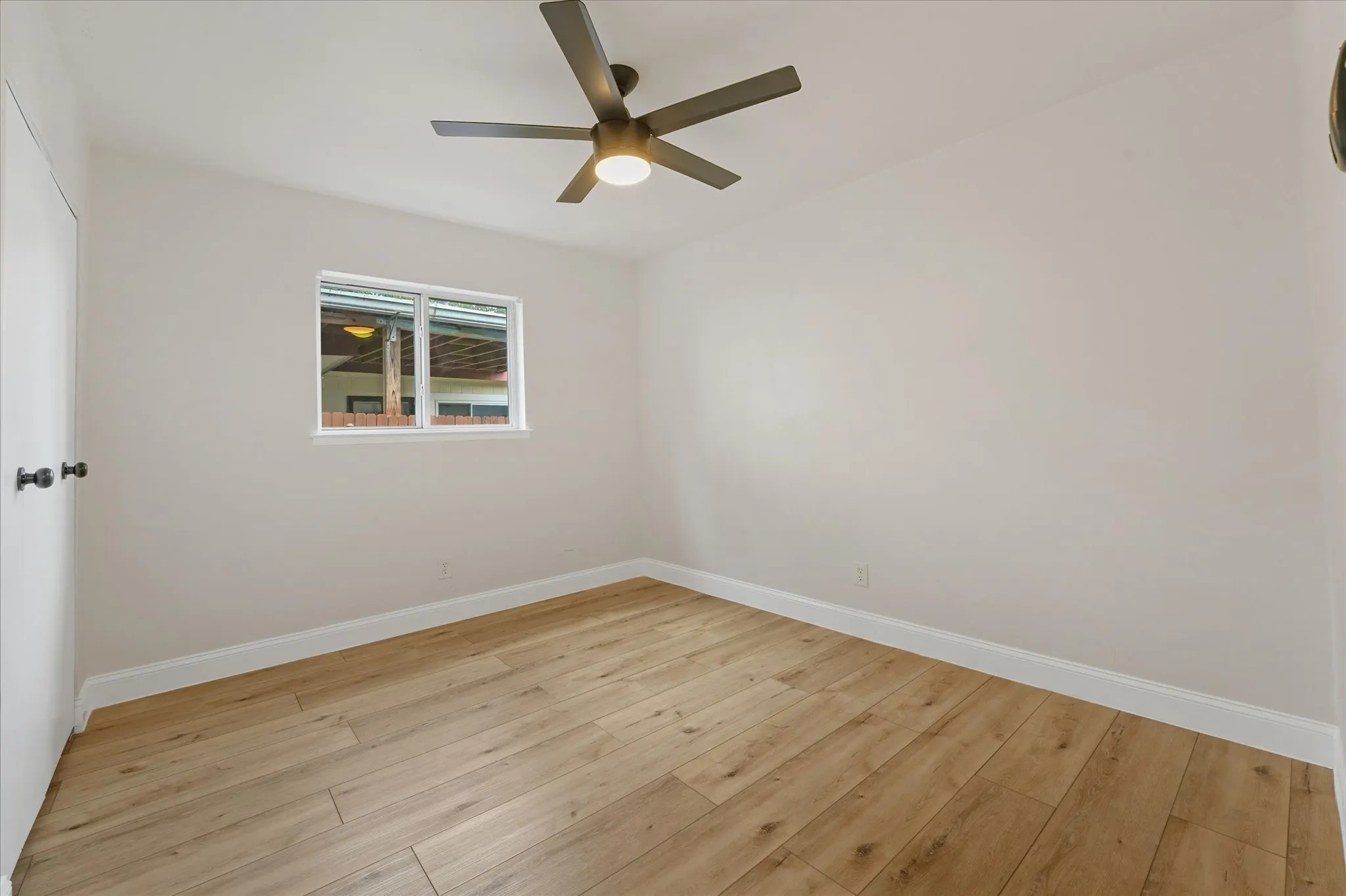 Single Family Residence For Rent in Denton County , 3022 Ravine Trail, Carrollton, Texas 75007, 3 Bedroom, 2 Bathroom, 2 Garage spaces, 1,770 Sqft, built in 1972, mls#21382218, Real Estate Agent in Carrollton, Homes For Rent in Denton county, Homes For Rent in Carrollton, Realtor in Carrollton Texas, Real Estate Brokerage Independent Realty Texas, Luminita Cordes Realtor