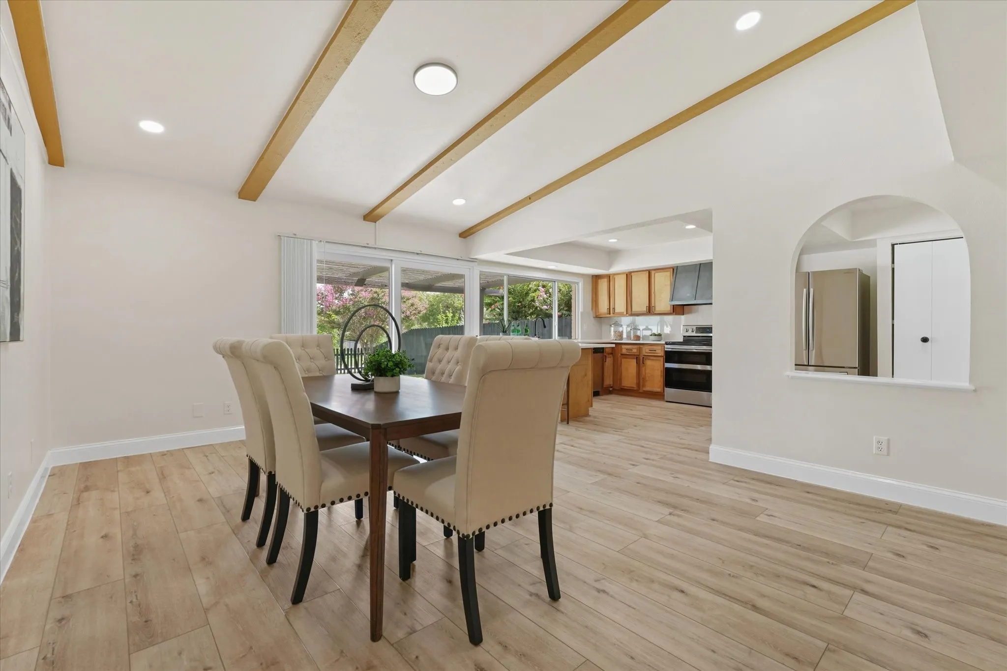 Single Family Residence For Rent in Denton County , 3022 Ravine Trail, Carrollton, Texas 75007, 3 Bedroom, 2 Bathroom, 2 Garage spaces, 1,770 Sqft, built in 1972, mls#21382218, Real Estate Agent in Carrollton, Homes For Rent in Denton county, Homes For Rent in Carrollton, Realtor in Carrollton Texas, Real Estate Brokerage Independent Realty Texas, Luminita Cordes Realtor