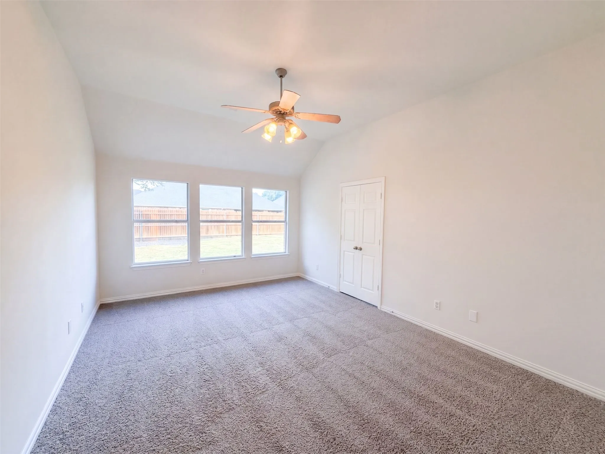 Single Family Residence For Sale in Kaufman County , 1009 Spinnaker Drive, Forney, Texas 75126, 3 Bedroom, 2 Bathroom, 2 Garage spaces, 2,243 Sqft, built in 2004, mls#21382221, Real Estate Agent in Forney, Homes For Sale in Kaufman county, Homes For Sale in Forney, Realtor in Forney Texas, Real Estate Brokerage Independent Realty Texas, Luminita Cordes Realtor