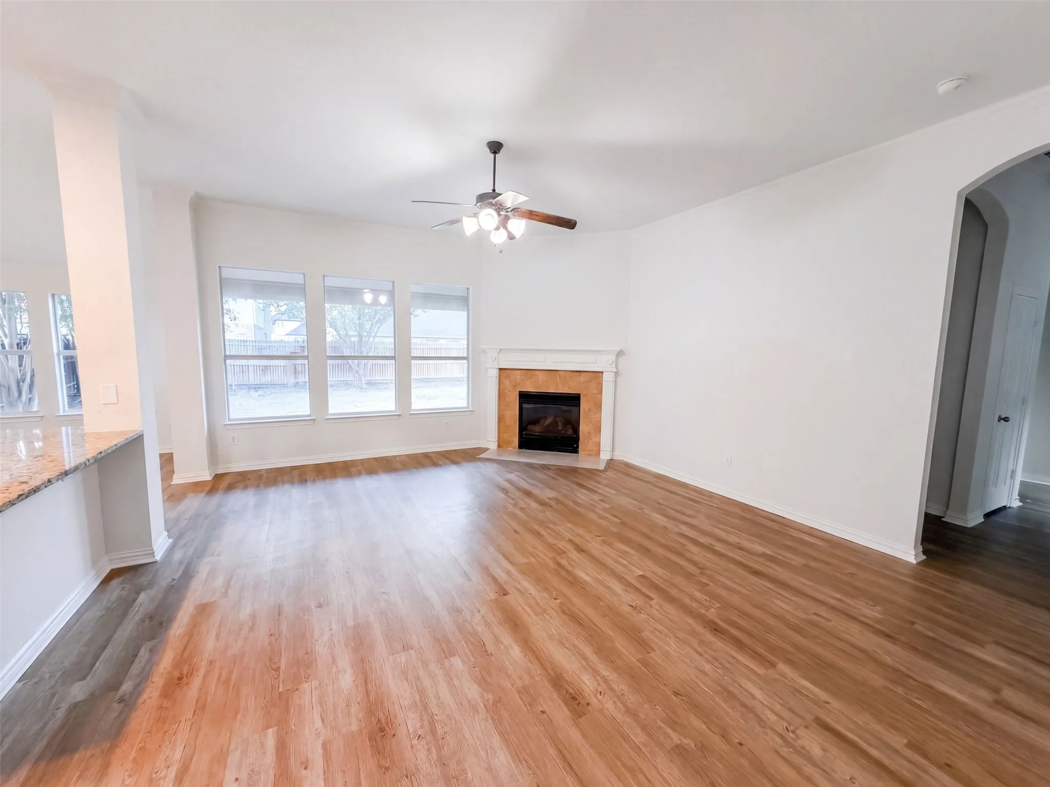 Single Family Residence For Sale in Kaufman County , 1009 Spinnaker Drive, Forney, Texas 75126, 3 Bedroom, 2 Bathroom, 2 Garage spaces, 2,243 Sqft, built in 2004, mls#21382221, Real Estate Agent in Forney, Homes For Sale in Kaufman county, Homes For Sale in Forney, Realtor in Forney Texas, Real Estate Brokerage Independent Realty Texas, Luminita Cordes Realtor