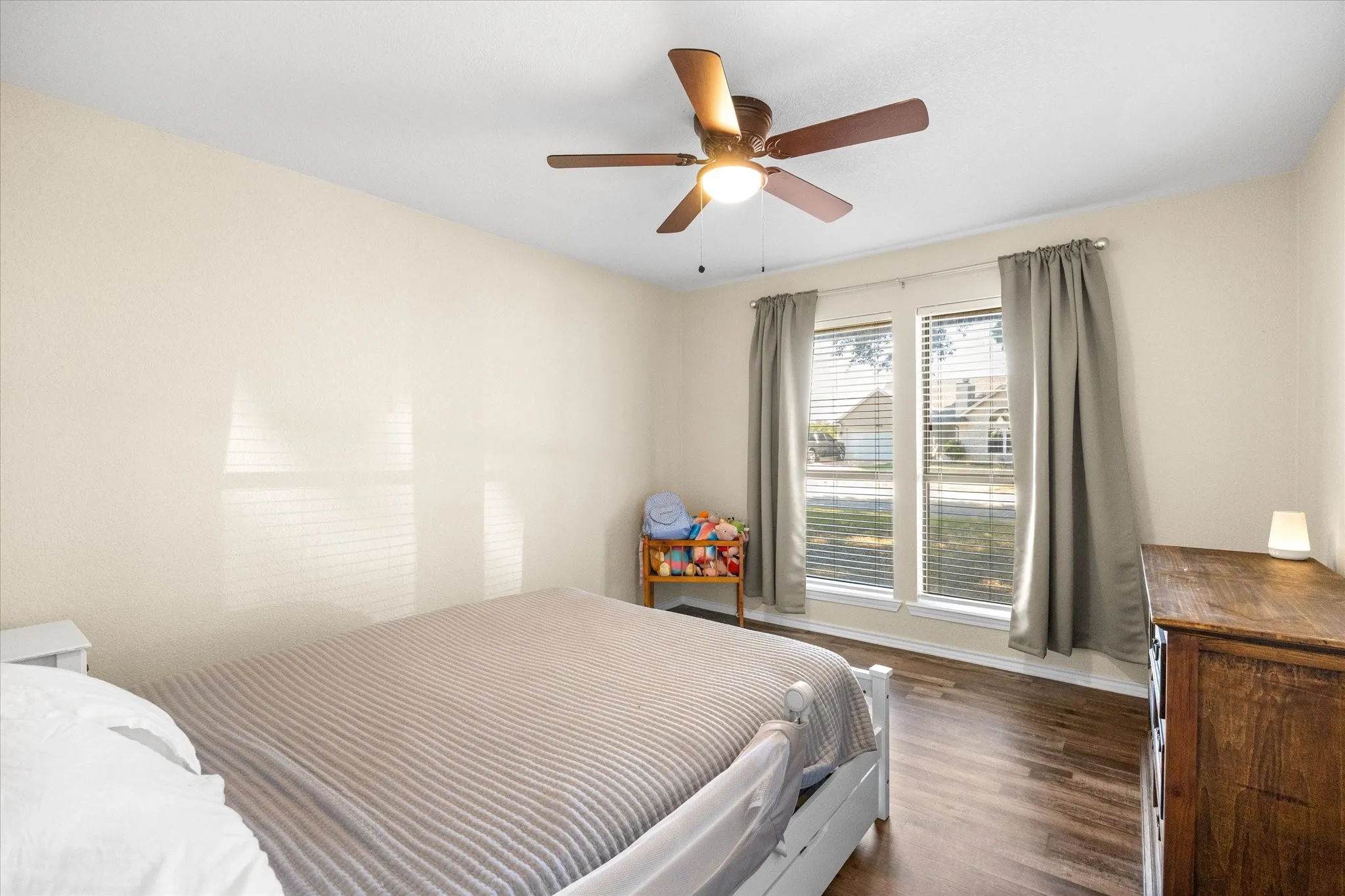 Single Family Residence For Sale in Somervell County , 111 Wheeler Street, Glen Rose, Texas 76043, 3 Bedroom, 2 Bathroom, 2 Garage spaces, 1,410 Sqft, built in 1985, mls#21382225, Real Estate Agent in Glen Rose, Homes For Sale in Somervell county, Homes For Sale in Glen Rose, Realtor in Glen Rose Texas, Real Estate Brokerage Independent Realty Texas, Luminita Cordes Realtor