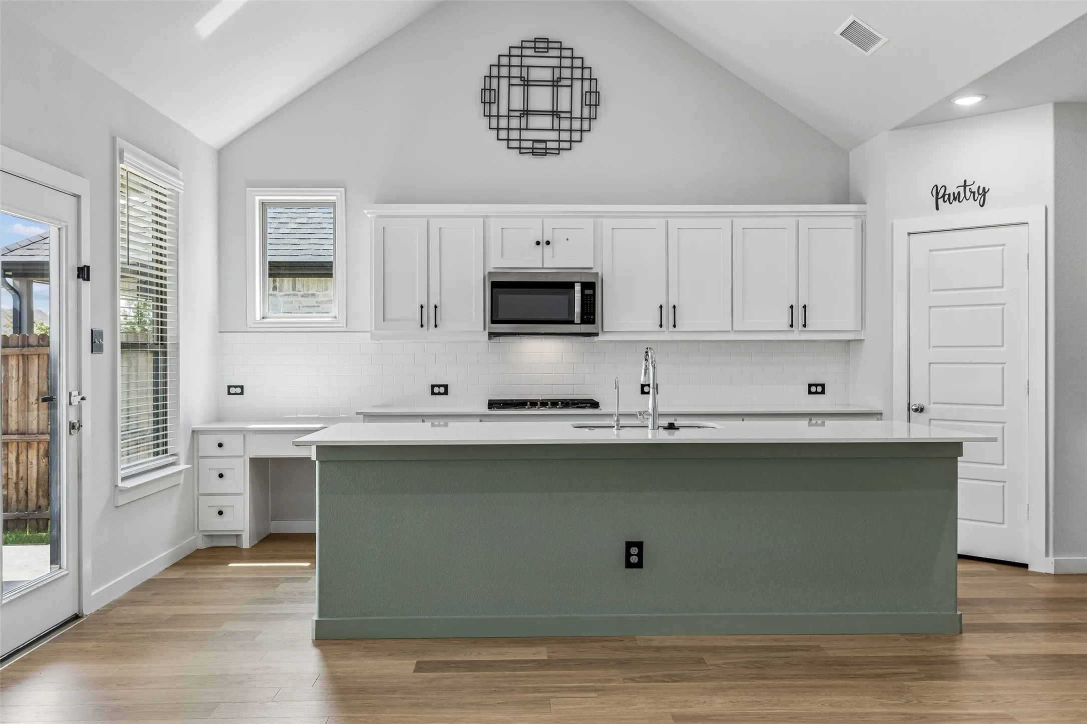 Single Family Residence For Sale in Collin County , 3907 Turpin Drive, Princeton, Texas 75071, 5 Bedroom, 4 Bathroom, 3 Garage spaces, 3,565 Sqft, built in 2024, mls#21374935, Real Estate Agent in Princeton, Homes For Sale in Collin county, Homes For Sale in Princeton, Realtor in Princeton Texas, Real Estate Brokerage Independent Realty Texas, Luminita Cordes Realtor
