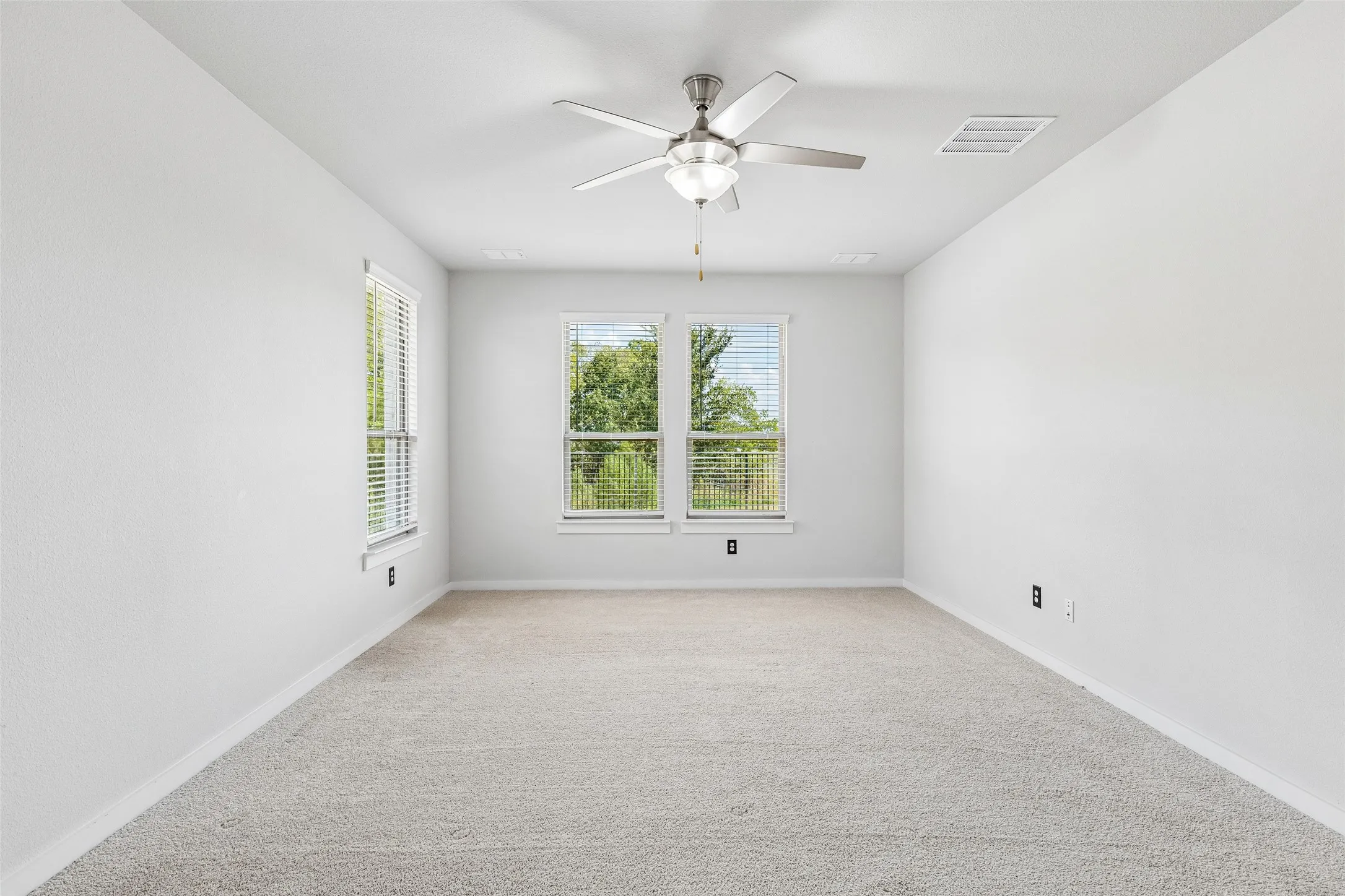 Single Family Residence For Sale in Collin County , 3907 Turpin Drive, Princeton, Texas 75071, 5 Bedroom, 4 Bathroom, 3 Garage spaces, 3,565 Sqft, built in 2024, mls#21374935, Real Estate Agent in Princeton, Homes For Sale in Collin county, Homes For Sale in Princeton, Realtor in Princeton Texas, Real Estate Brokerage Independent Realty Texas, Luminita Cordes Realtor