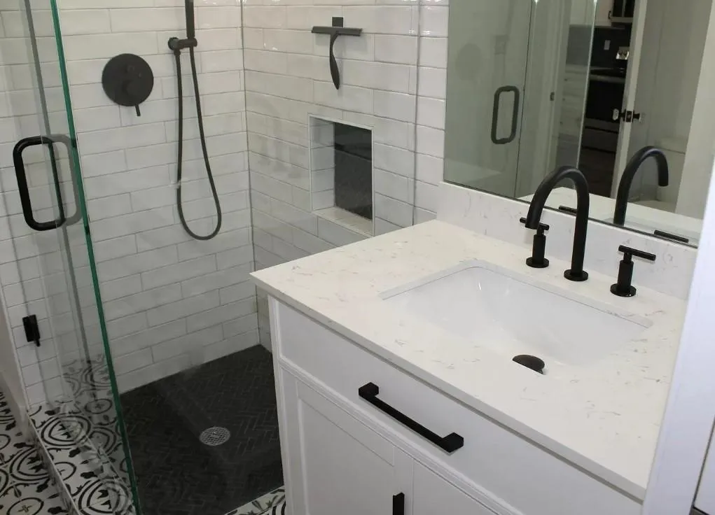 Duplex For Rent in Dallas County , 5632 Willis Avenue, Dallas, Texas 75206, 3 Bedroom, 2 Bathroom, Garage spaces, 1,334 Sqft, built in 1922, mls#21382234, Real Estate Agent in Dallas, Homes For Rent in Dallas county, Homes For Rent in Dallas, Realtor in Dallas Texas, Real Estate Brokerage Independent Realty Texas, Luminita Cordes Realtor