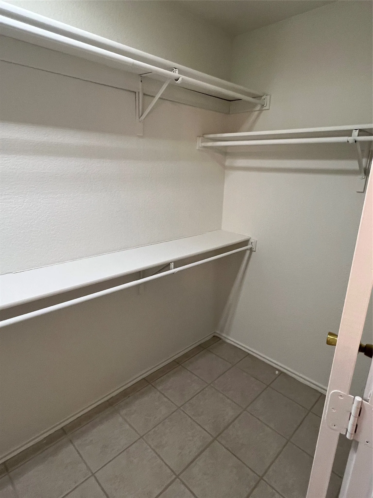 Single Family Residence For Rent in Denton County , 902 Brose Drive, Lewisville, Texas 75067, 3 Bedroom, 3 Bathroom, 2 Garage spaces, 1,453 Sqft, built in 1999, mls#21382240, Real Estate Agent in Lewisville, Homes For Rent in Denton county, Homes For Rent in Lewisville, Realtor in Lewisville Texas, Real Estate Brokerage Independent Realty Texas, Luminita Cordes Realtor