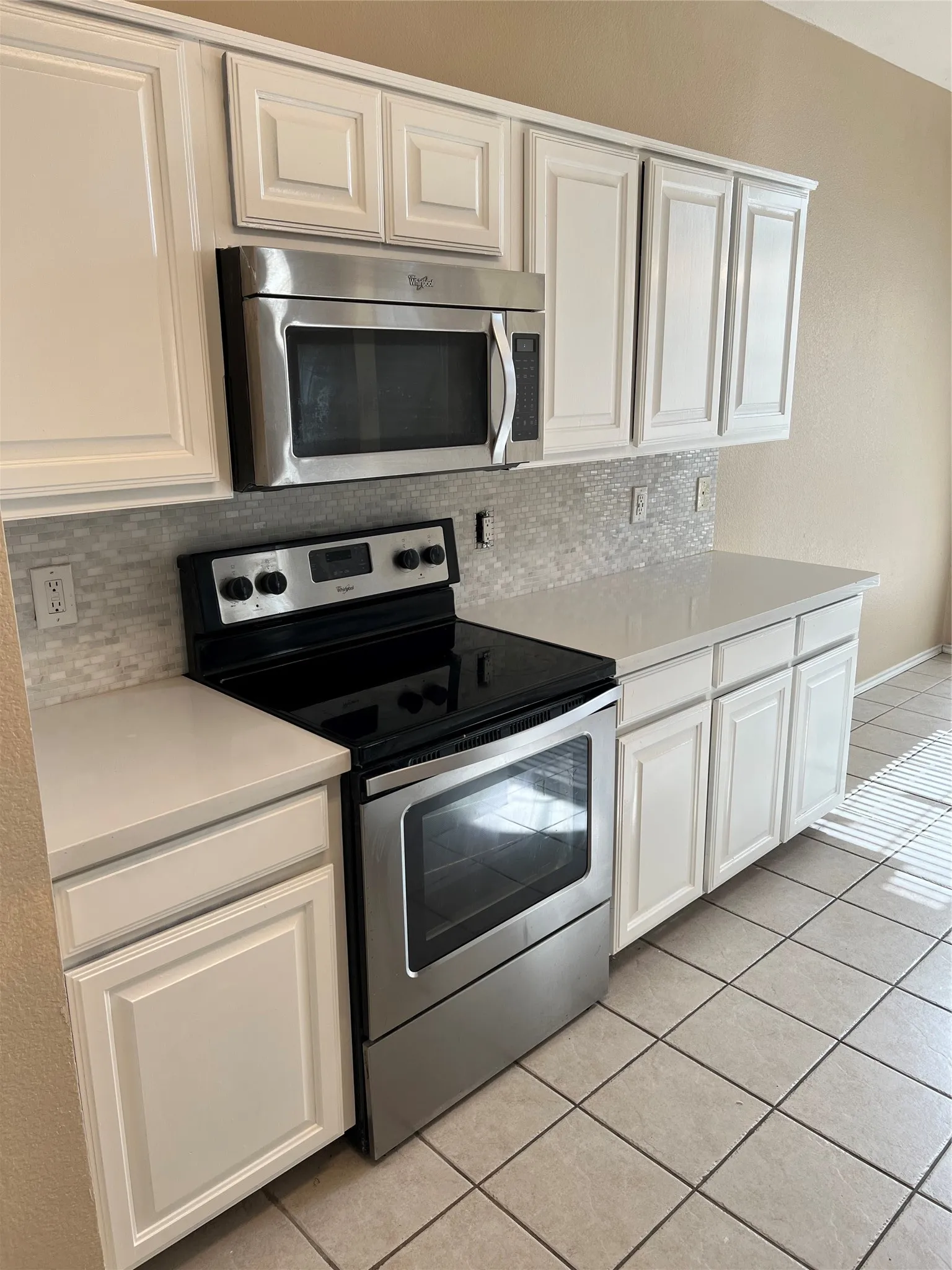 Single Family Residence For Rent in Denton County , 902 Brose Drive, Lewisville, Texas 75067, 3 Bedroom, 3 Bathroom, 2 Garage spaces, 1,453 Sqft, built in 1999, mls#21382240, Real Estate Agent in Lewisville, Homes For Rent in Denton county, Homes For Rent in Lewisville, Realtor in Lewisville Texas, Real Estate Brokerage Independent Realty Texas, Luminita Cordes Realtor