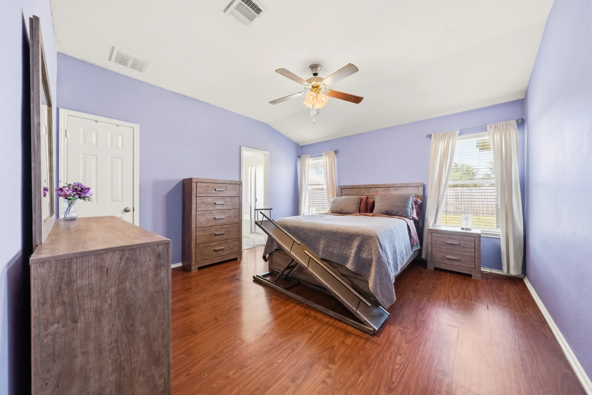 Single Family Residence For Sale in Mc Lennan County , 9933 Iron Horse Trail, Waco, Texas 76708, 3 Bedroom, 2 Bathroom, 1 Garage spaces, 1,371 Sqft, built in 2011, mls#21381959, Real Estate Agent in Waco, Homes For Sale in Mc Lennan county, Homes For Sale in Waco, Realtor in Waco Texas, Real Estate Brokerage Independent Realty Texas, Luminita Cordes Realtor