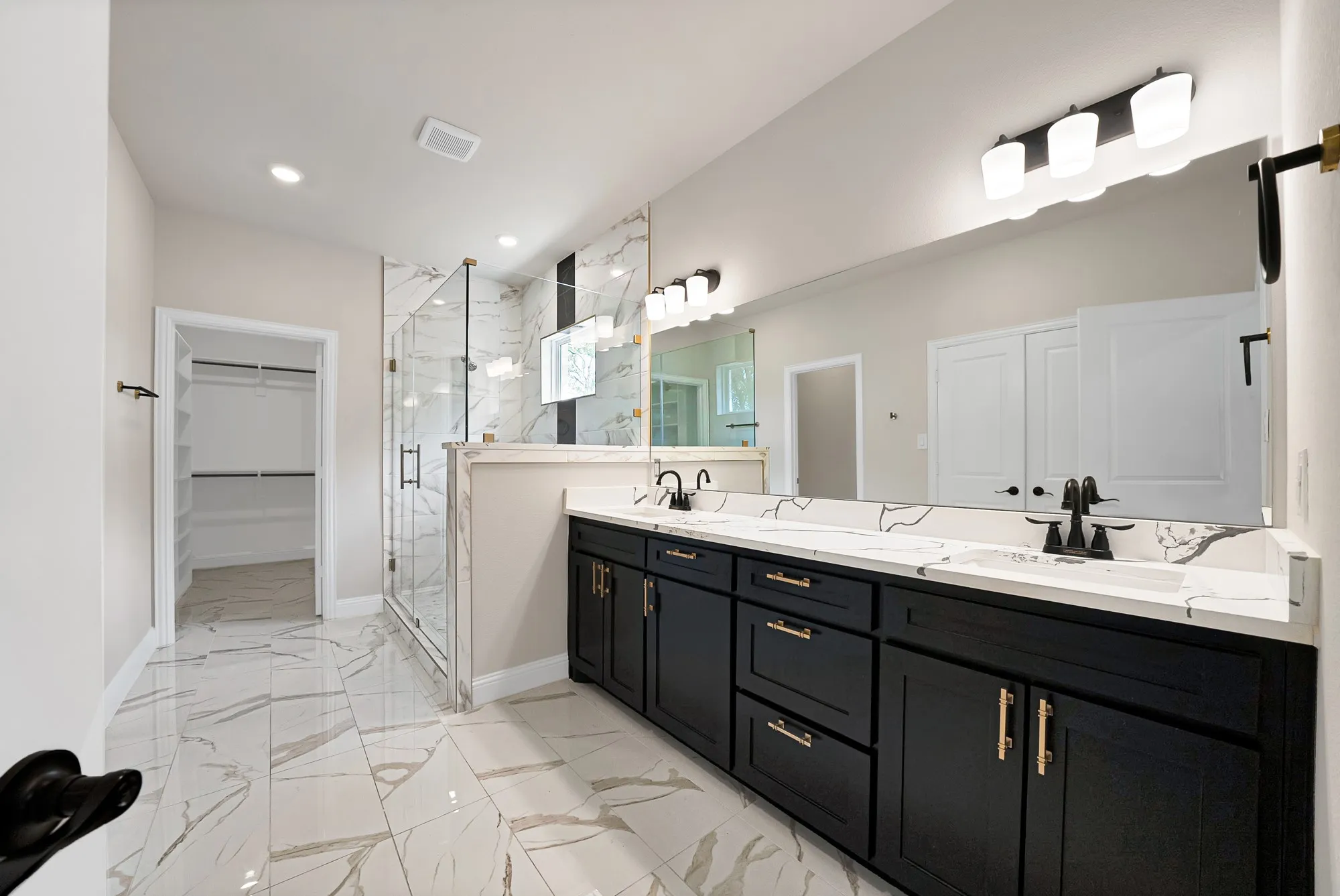 Single Family Residence For Rent in Dallas County , 659 Holcomb Road, Dallas, Texas 75217, 4 Bedroom, 3 Bathroom, Garage spaces, 3,370 Sqft, built in 2023, mls#21381672, Real Estate Agent in Dallas, Homes For Rent in Dallas county, Homes For Rent in Dallas, Realtor in Dallas Texas, Real Estate Brokerage Independent Realty Texas, Luminita Cordes Realtor