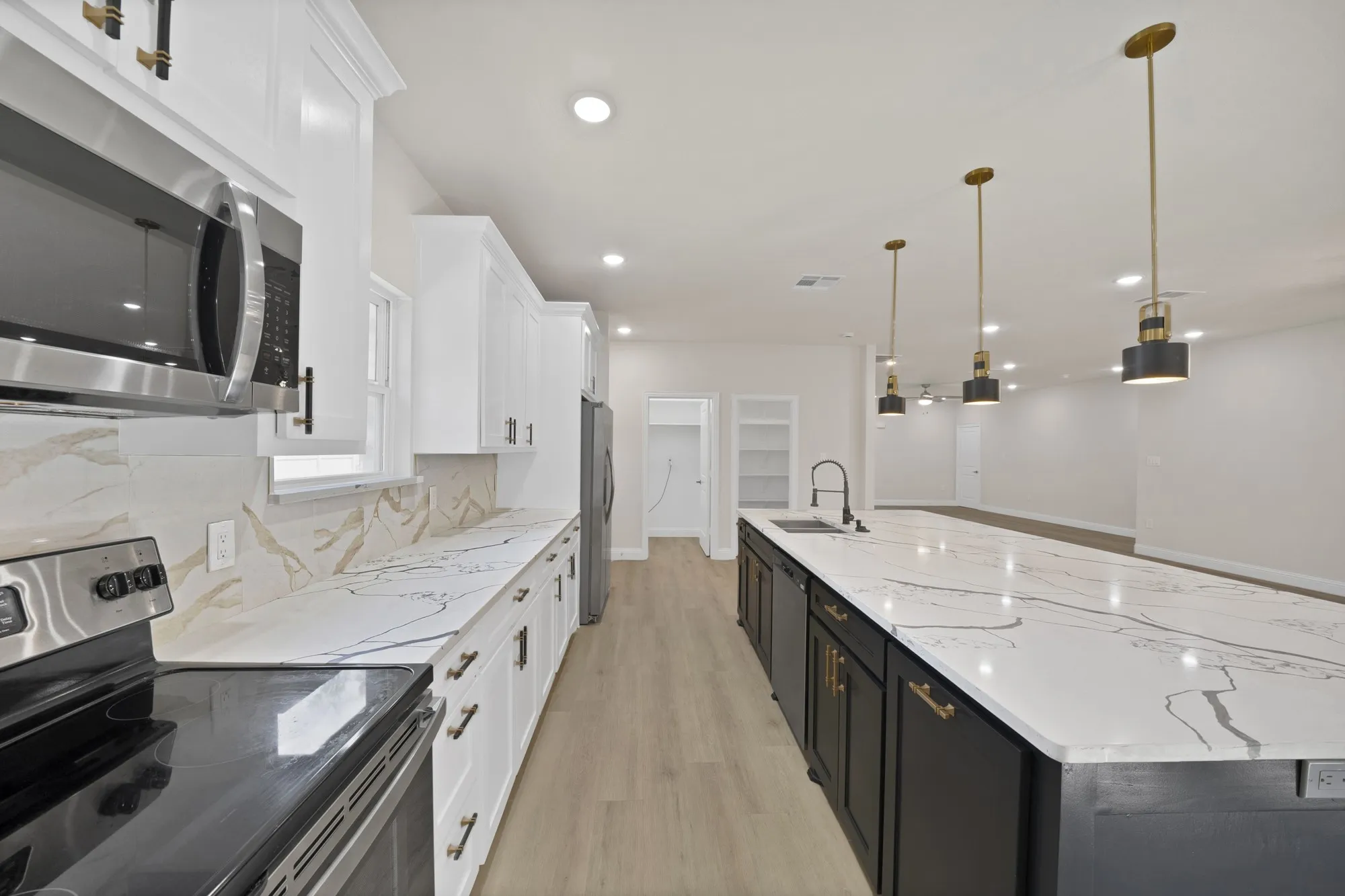 Single Family Residence For Rent in Dallas County , 659 Holcomb Road, Dallas, Texas 75217, 4 Bedroom, 3 Bathroom, Garage spaces, 3,370 Sqft, built in 2023, mls#21381672, Real Estate Agent in Dallas, Homes For Rent in Dallas county, Homes For Rent in Dallas, Realtor in Dallas Texas, Real Estate Brokerage Independent Realty Texas, Luminita Cordes Realtor