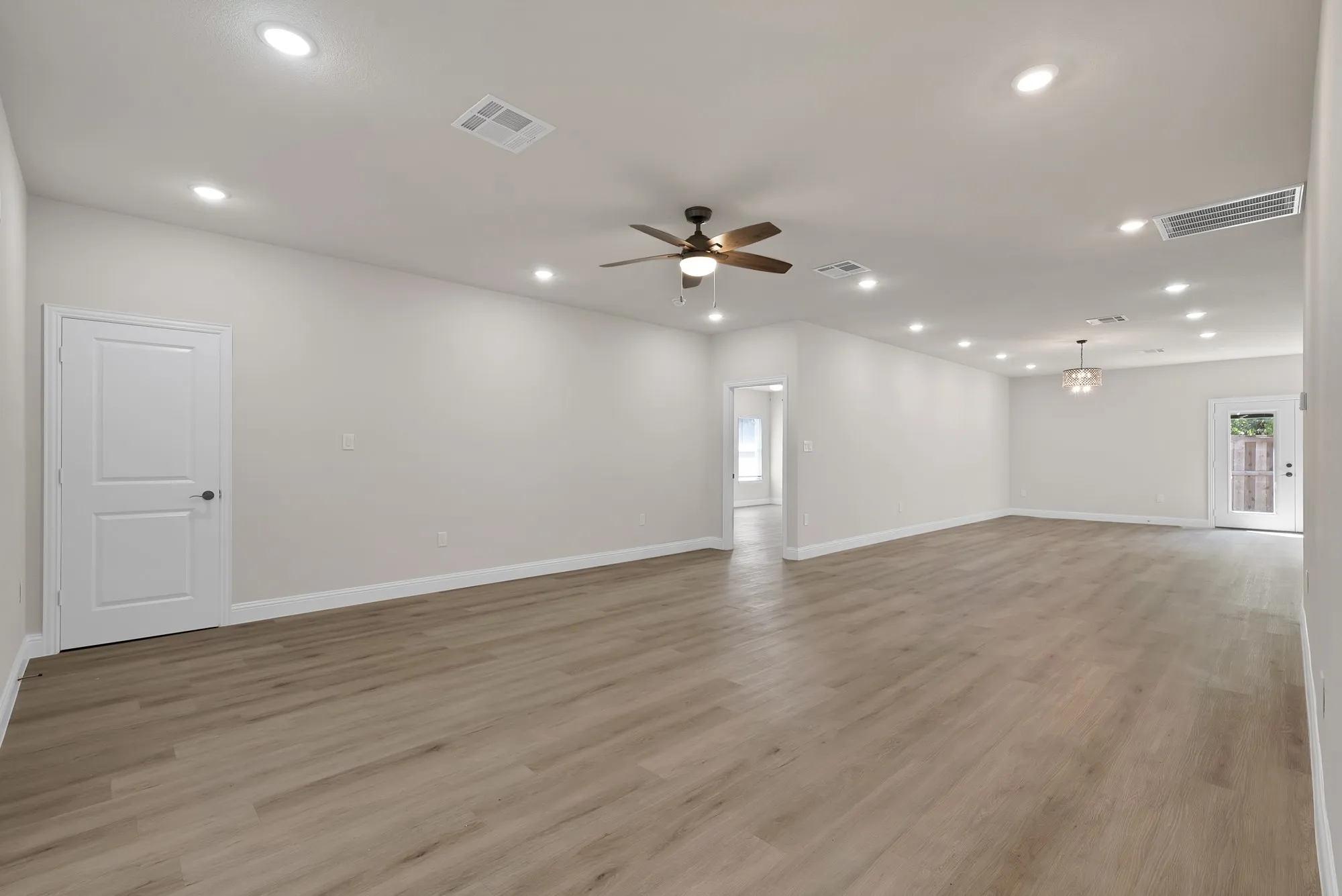 Single Family Residence For Rent in Dallas County , 659 Holcomb Road, Dallas, Texas 75217, 4 Bedroom, 3 Bathroom, Garage spaces, 3,370 Sqft, built in 2023, mls#21381672, Real Estate Agent in Dallas, Homes For Rent in Dallas county, Homes For Rent in Dallas, Realtor in Dallas Texas, Real Estate Brokerage Independent Realty Texas, Luminita Cordes Realtor