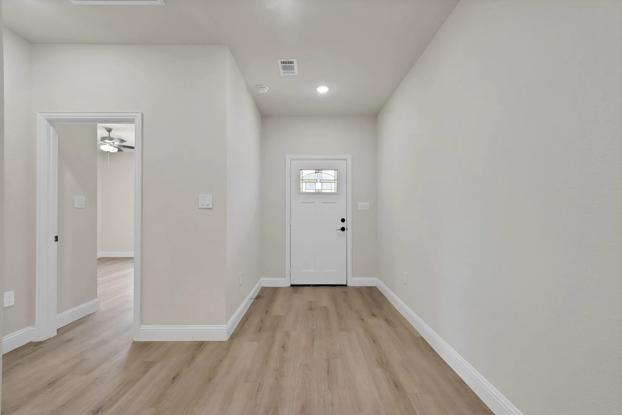 Single Family Residence For Rent in Dallas County , 659 Holcomb Road, Dallas, Texas 75217, 4 Bedroom, 3 Bathroom, Garage spaces, 3,370 Sqft, built in 2023, mls#21381672, Real Estate Agent in Dallas, Homes For Rent in Dallas county, Homes For Rent in Dallas, Realtor in Dallas Texas, Real Estate Brokerage Independent Realty Texas, Luminita Cordes Realtor