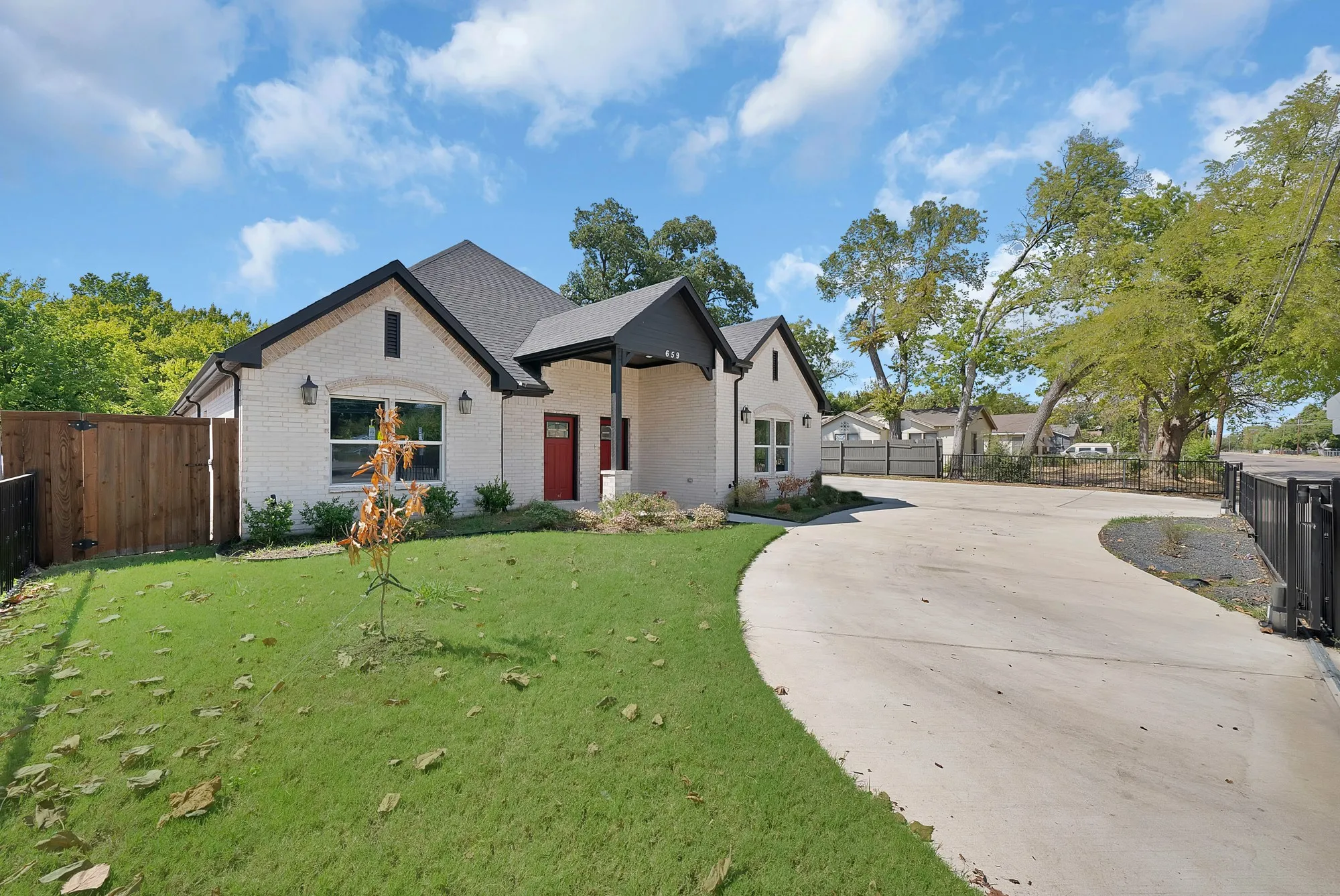 Single Family Residence For Rent in Dallas County , 659 Holcomb Road, Dallas, Texas 75217, 4 Bedroom, 3 Bathroom, Garage spaces, 3,370 Sqft, built in 2023, mls#21381672, Real Estate Agent in Dallas, Homes For Rent in Dallas county, Homes For Rent in Dallas, Realtor in Dallas Texas, Real Estate Brokerage Independent Realty Texas, Luminita Cordes Realtor