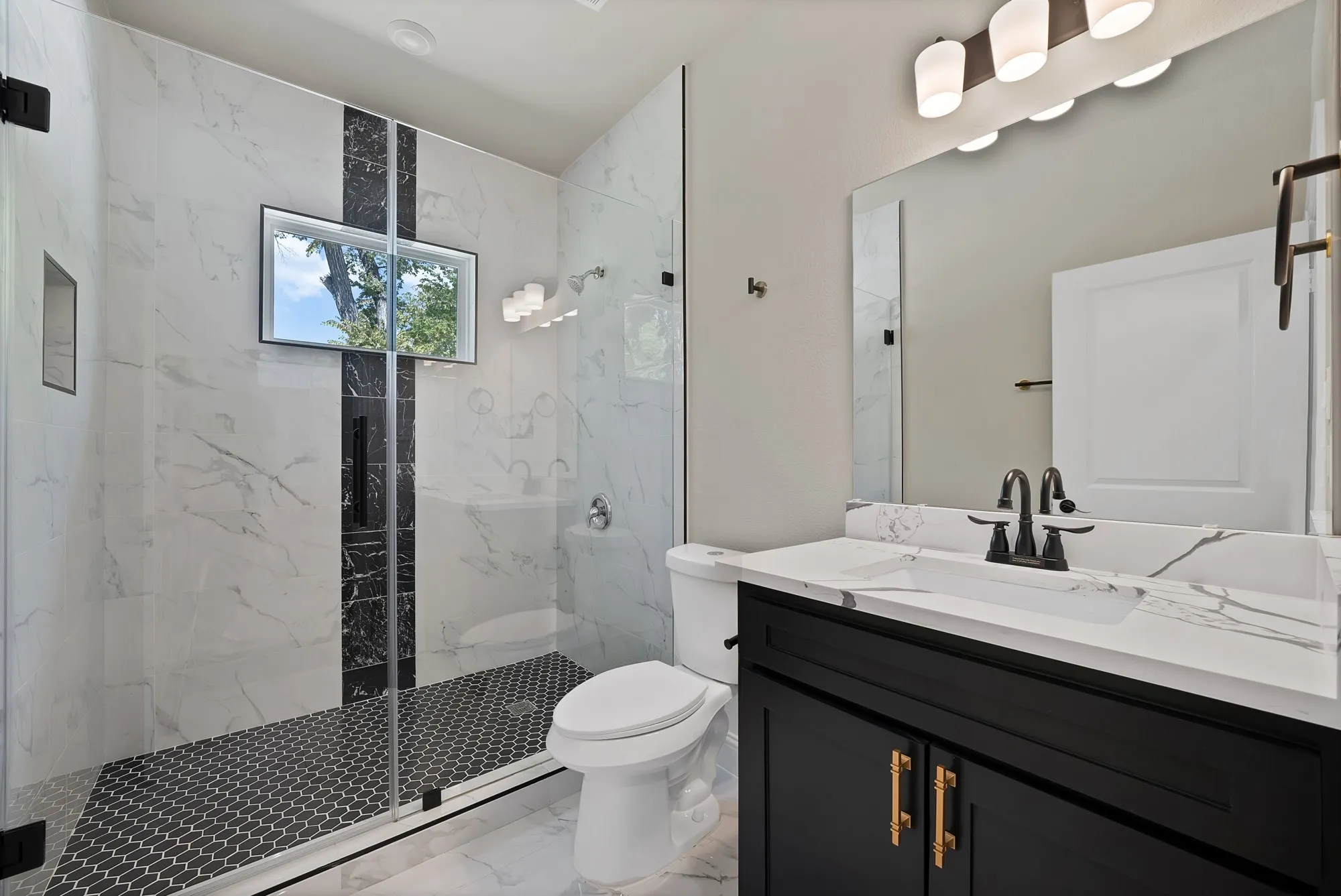 Single Family Residence For Rent in Dallas County , 659 Holcomb Road, Dallas, Texas 75217, 4 Bedroom, 3 Bathroom, Garage spaces, 3,370 Sqft, built in 2023, mls#21381672, Real Estate Agent in Dallas, Homes For Rent in Dallas county, Homes For Rent in Dallas, Realtor in Dallas Texas, Real Estate Brokerage Independent Realty Texas, Luminita Cordes Realtor