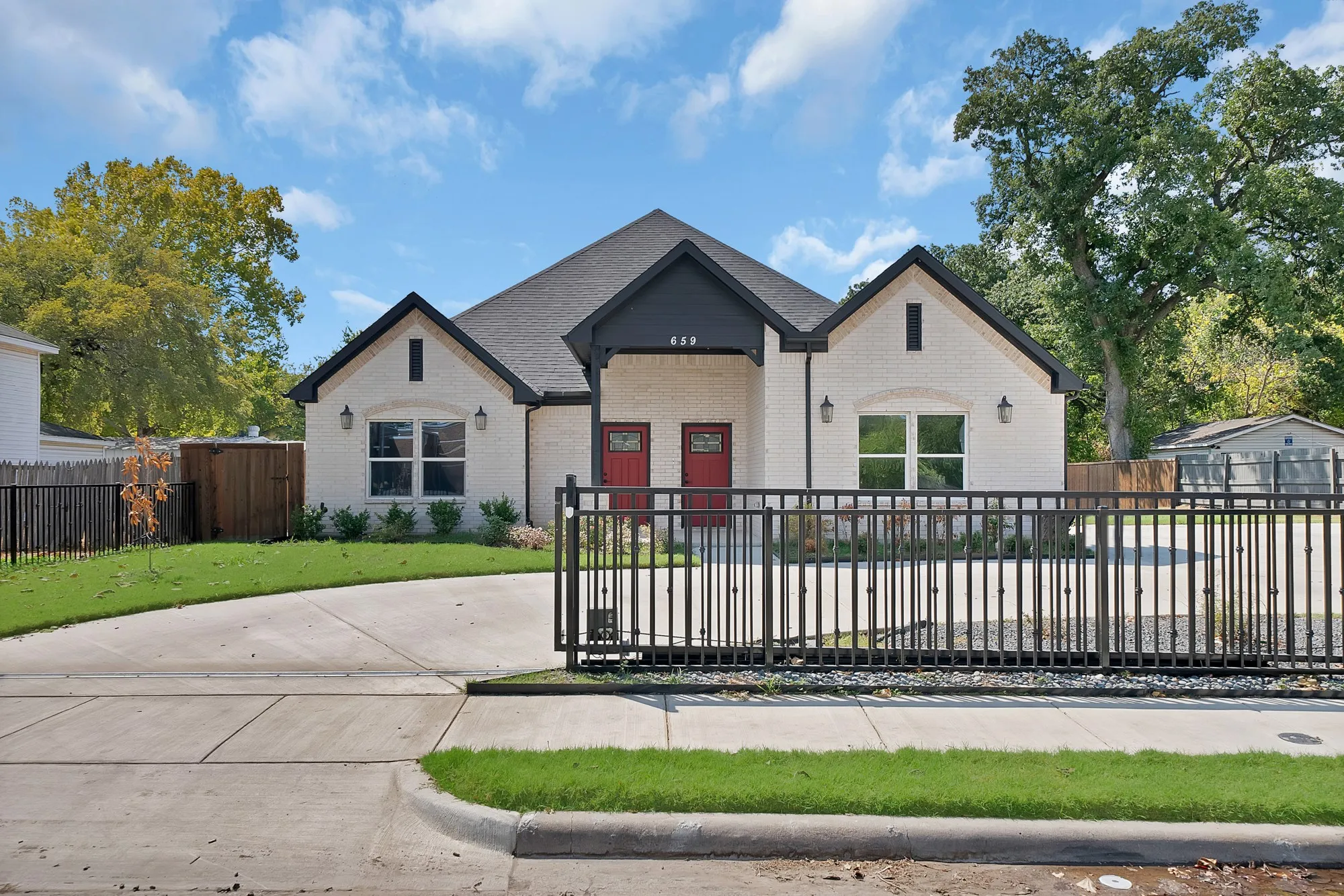 Single Family Residence For Rent in Dallas County , 659 Holcomb Road, Dallas, Texas 75217, 4 Bedroom, 3 Bathroom, Garage spaces, 3,370 Sqft, built in 2023, mls#21381672, Real Estate Agent in Dallas, Homes For Rent in Dallas county, Homes For Rent in Dallas, Realtor in Dallas Texas, Real Estate Brokerage Independent Realty Texas, Luminita Cordes Realtor