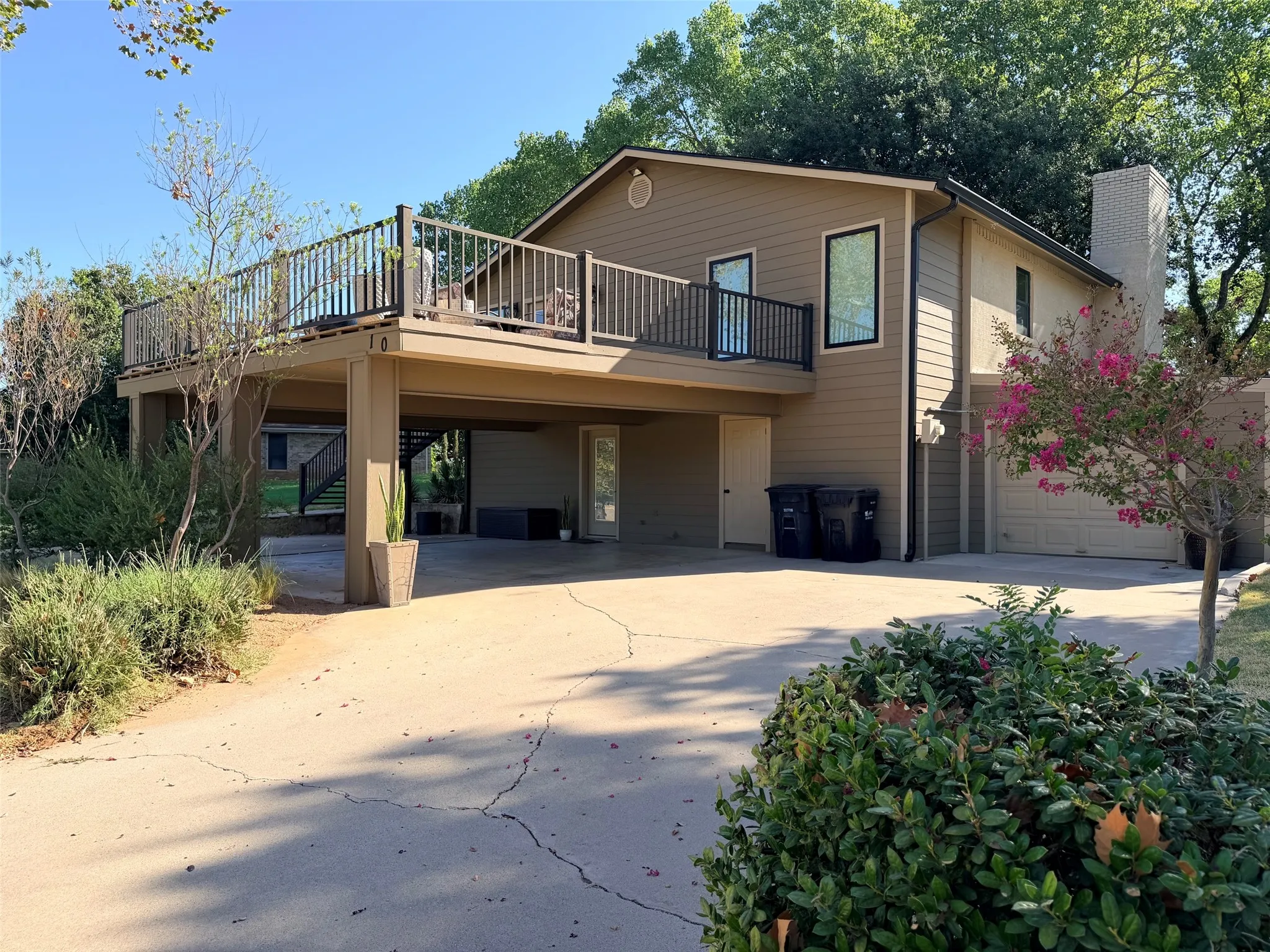 Single Family Residence For Sale in Comanche County , 160 Hogan Drive, Comanche, Texas 76442, 3 Bedroom, 3 Bathroom, 1 Garage spaces, 1,870 Sqft, built in 1977, mls#21382061, Real Estate Agent in Comanche, Homes For Sale in Comanche county, Homes For Sale in Comanche, Realtor in Comanche Texas, Real Estate Brokerage Independent Realty Texas, Luminita Cordes Realtor