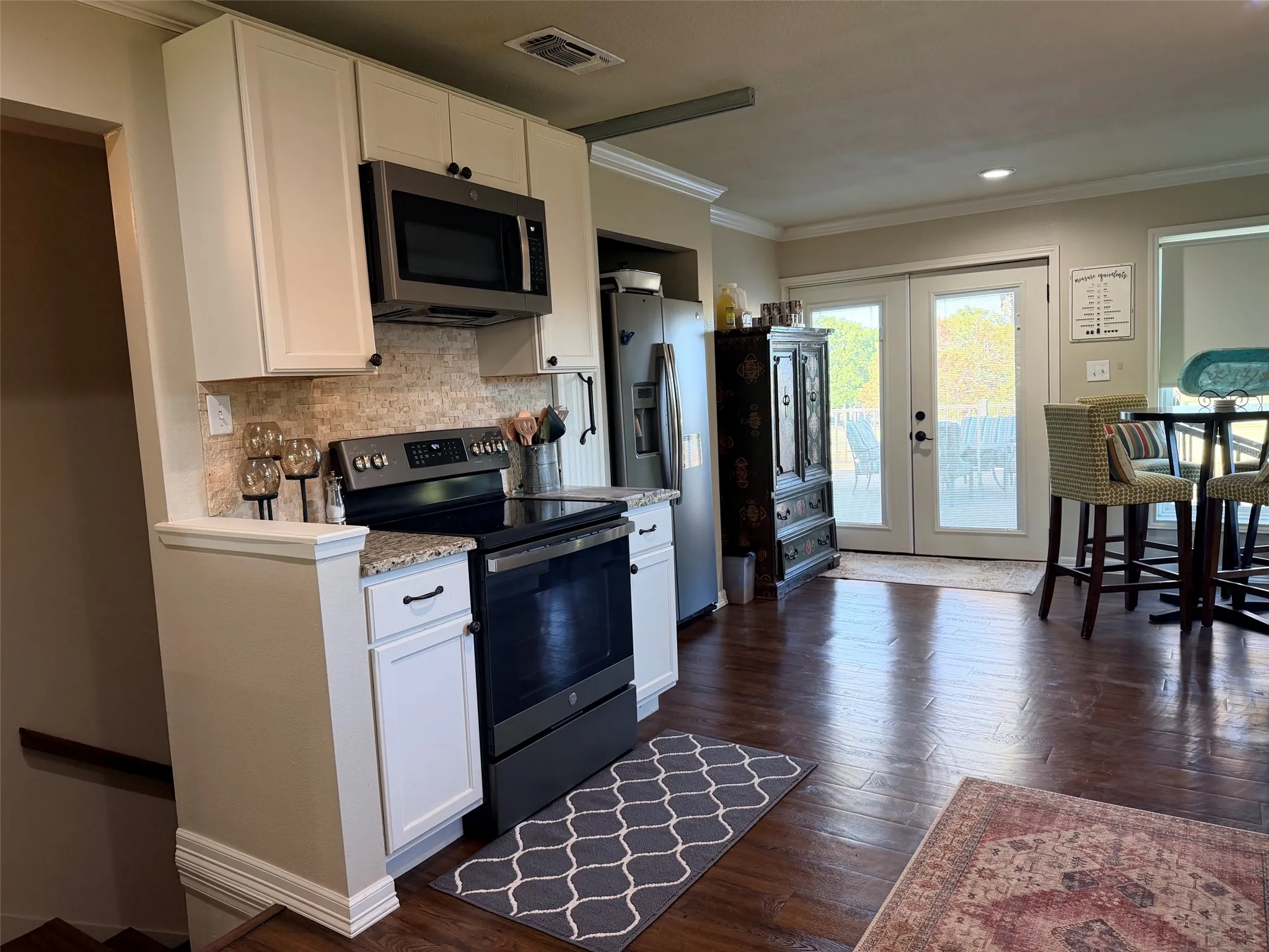 Single Family Residence For Sale in Comanche County , 160 Hogan Drive, Comanche, Texas 76442, 3 Bedroom, 3 Bathroom, 1 Garage spaces, 1,870 Sqft, built in 1977, mls#21382061, Real Estate Agent in Comanche, Homes For Sale in Comanche county, Homes For Sale in Comanche, Realtor in Comanche Texas, Real Estate Brokerage Independent Realty Texas, Luminita Cordes Realtor