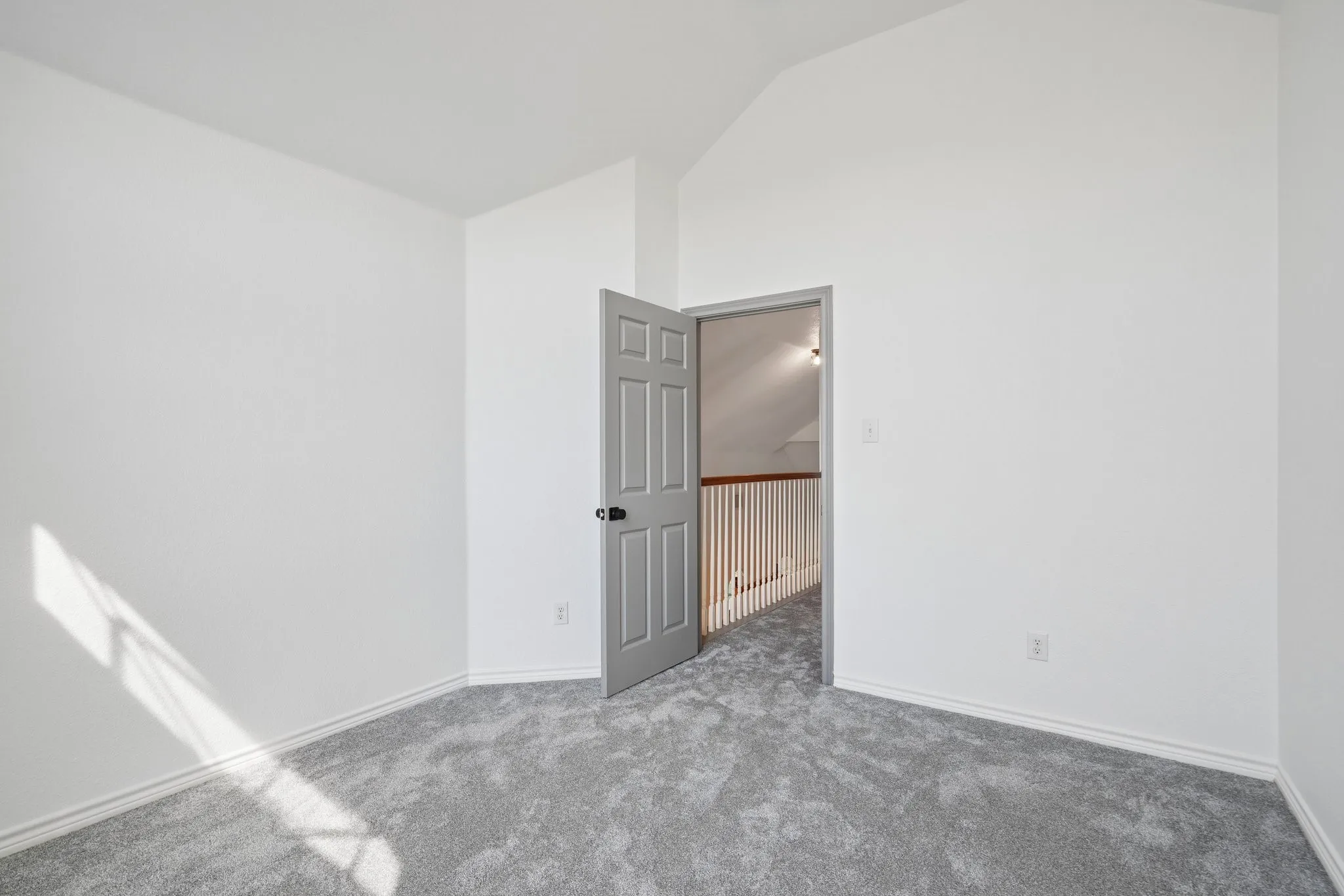 Single Family Residence For Sale in Dallas County , 1517 Mountain Laurel Lane, De Soto, Texas 75115, 4 Bedroom, 3 Bathroom, 2 Garage spaces, 2,849 Sqft, built in 2001, mls#21382151, Real Estate Agent in De Soto, Homes For Sale in Dallas county, Homes For Sale in De Soto, Realtor in De Soto Texas, Real Estate Brokerage Independent Realty Texas, Luminita Cordes Realtor