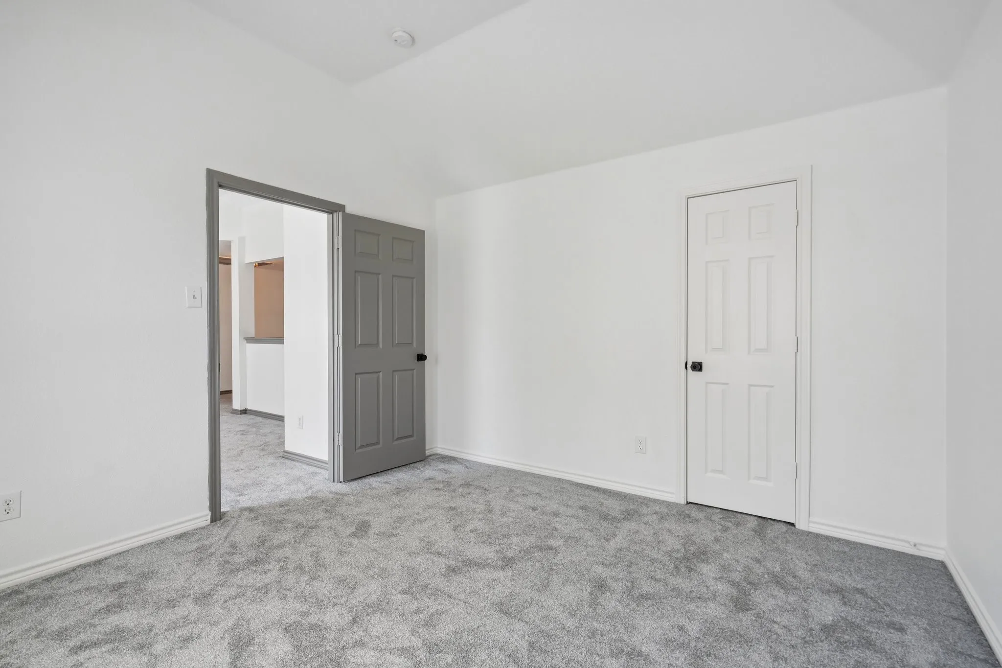 Single Family Residence For Sale in Dallas County , 1517 Mountain Laurel Lane, De Soto, Texas 75115, 4 Bedroom, 3 Bathroom, 2 Garage spaces, 2,849 Sqft, built in 2001, mls#21382151, Real Estate Agent in De Soto, Homes For Sale in Dallas county, Homes For Sale in De Soto, Realtor in De Soto Texas, Real Estate Brokerage Independent Realty Texas, Luminita Cordes Realtor